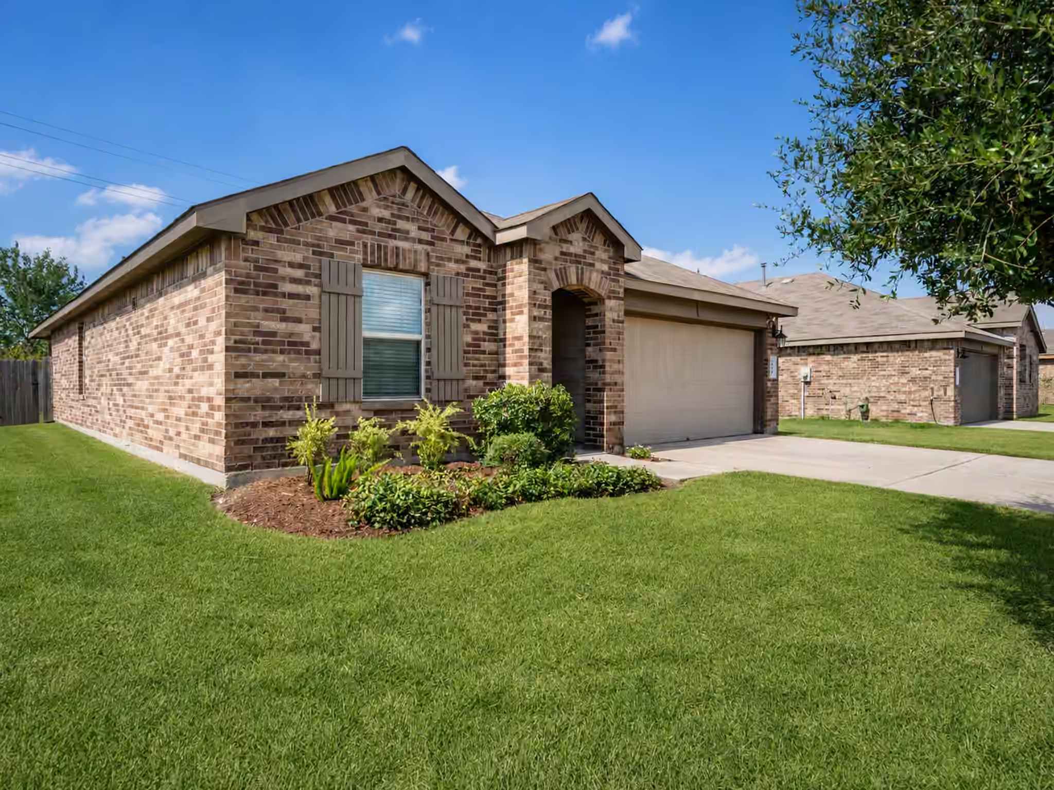 Photo 3 of 6430 Indigo Cliff Drive, Rosenberg, TX