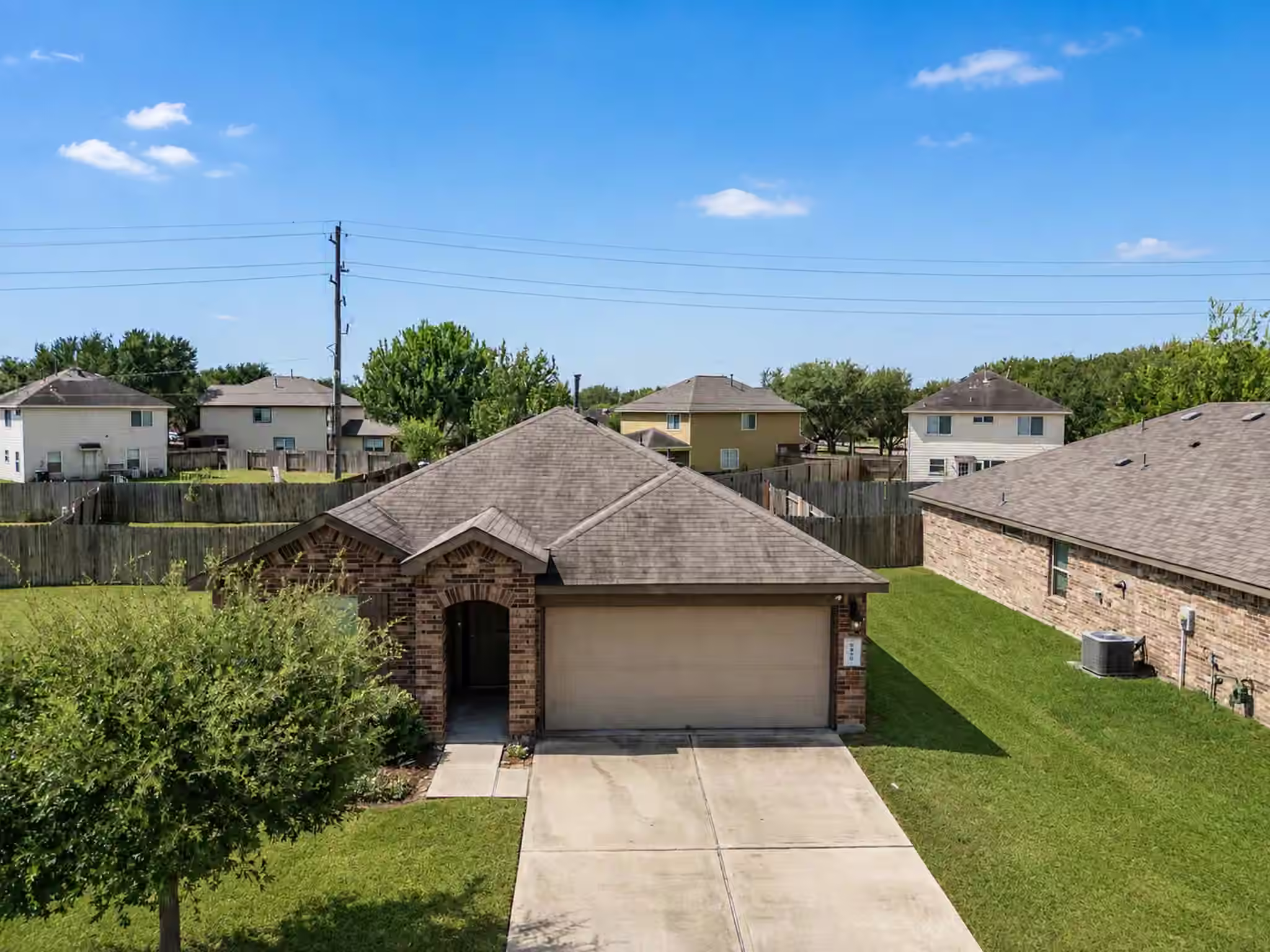 Photo 4 of 6430 Indigo Cliff Drive, Rosenberg, TX