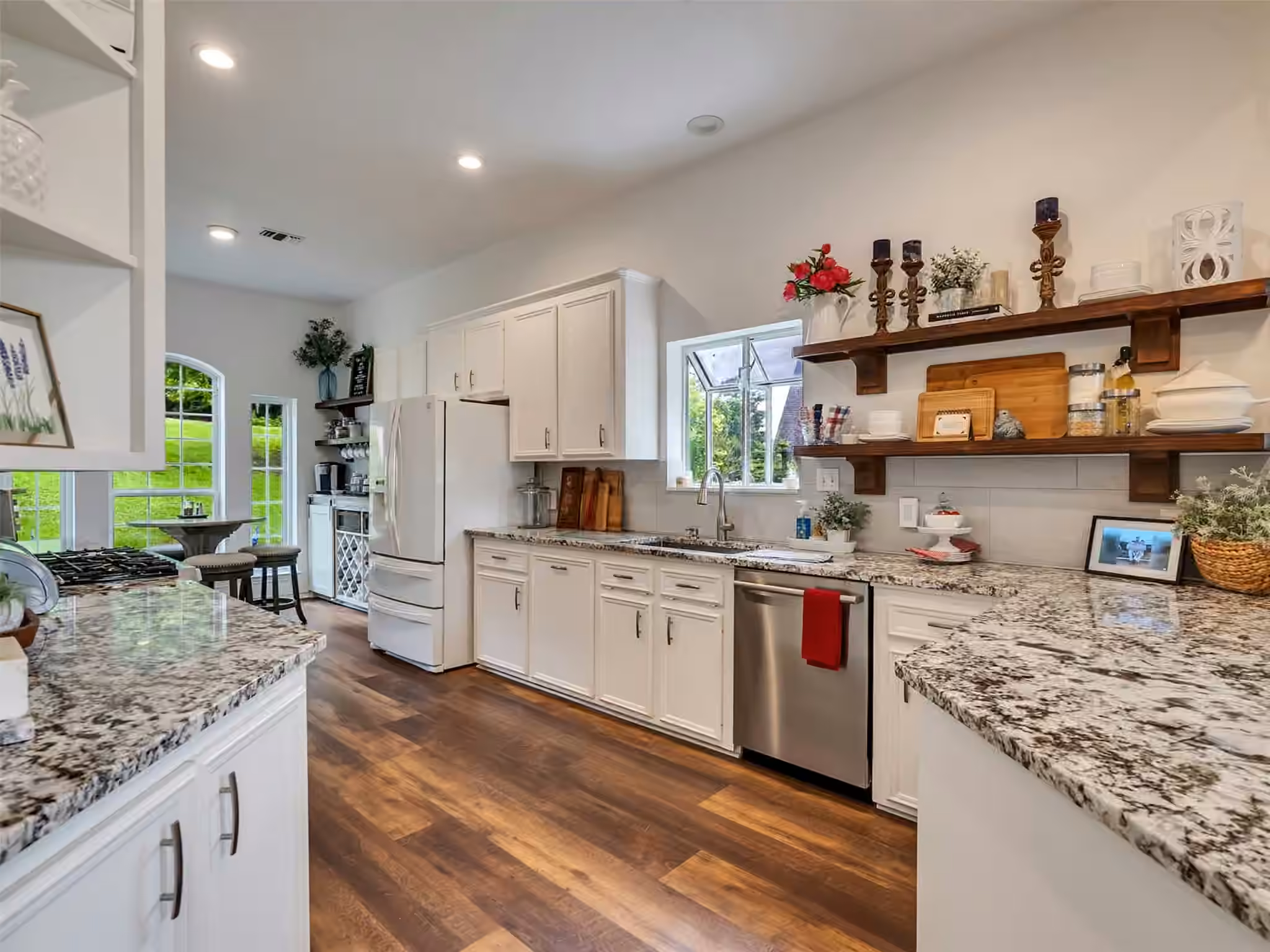 Photo of 300 Coral Gables, Trinity, TX 75862