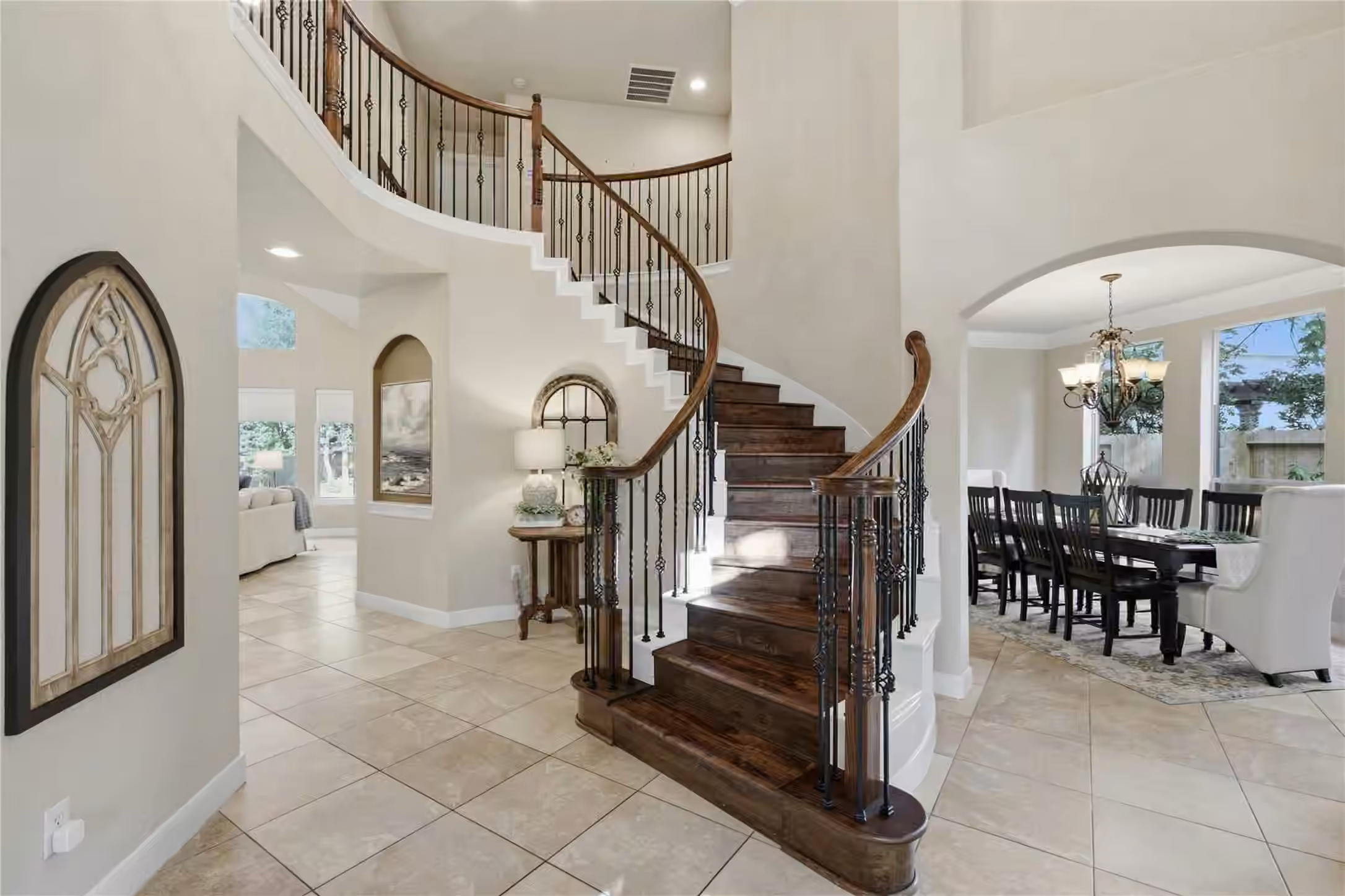 Photo 5 of 59 E Green Pastures Circle, The Woodlands, TX