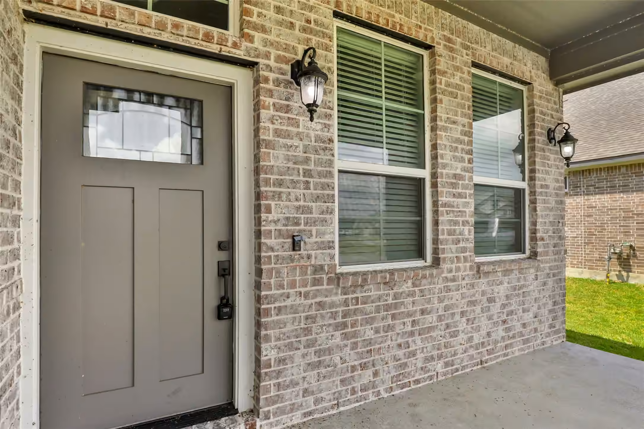Photo 4 of 525 Little Spring Court, Anahuac, TX