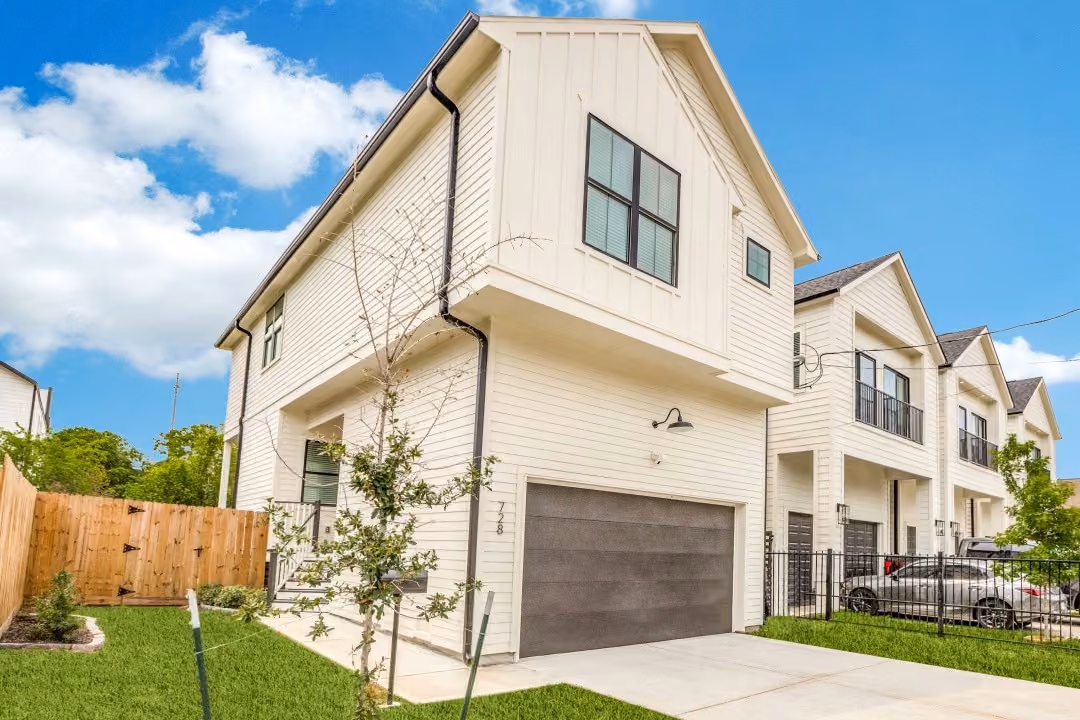 Photo of 728 E 38th Street, Houston, TX