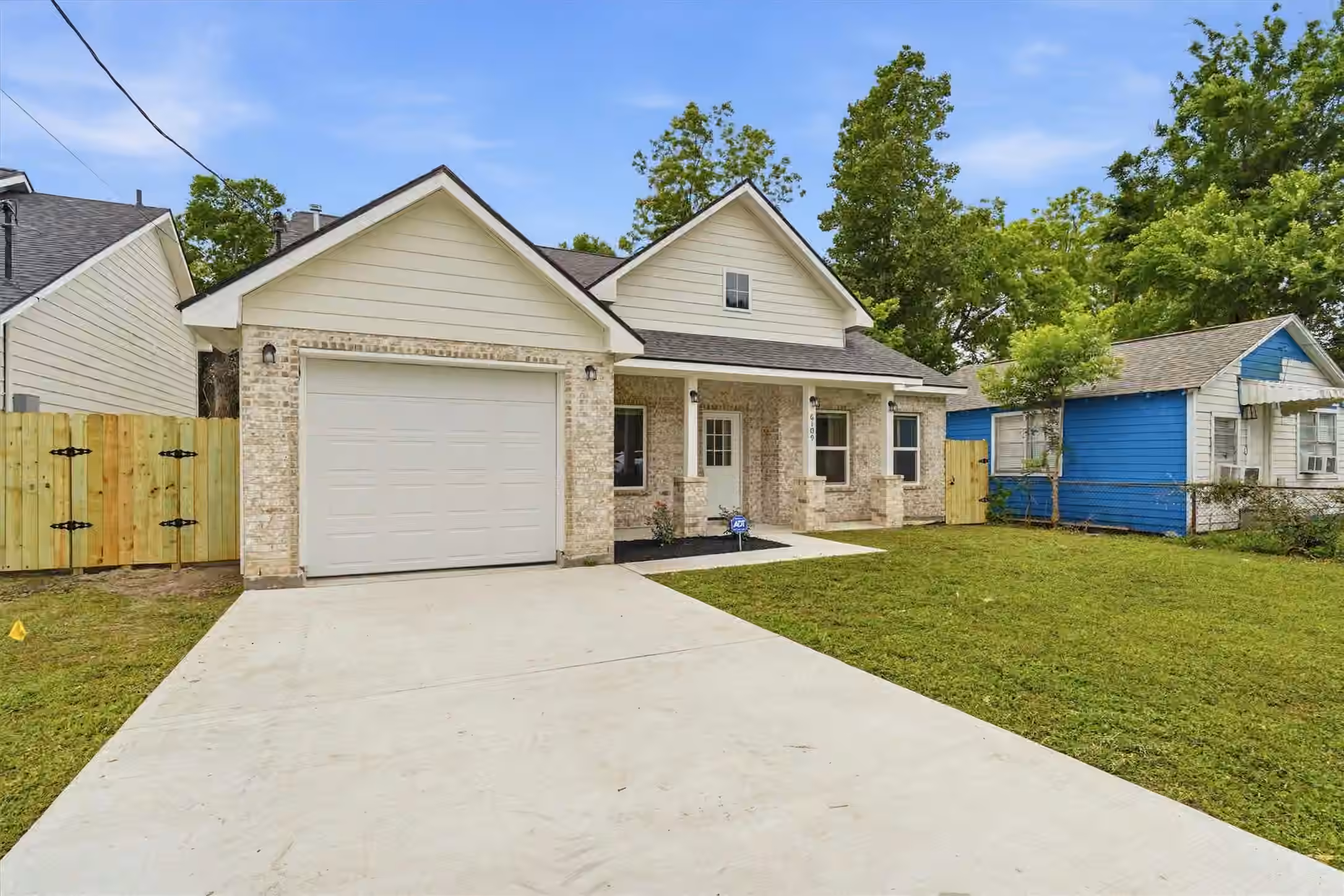 Photo 3 of 6109 Woodrow Street, Texas City, TX