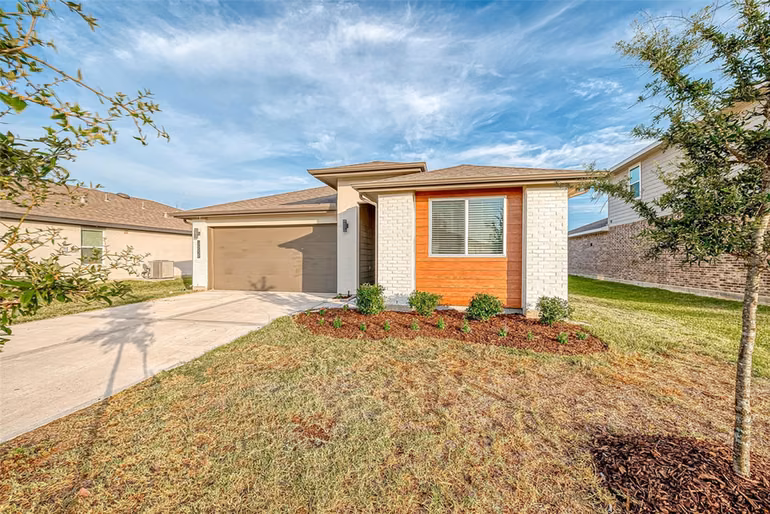 Photo 3 of 14530 Rain Tree Drive, Baytown, TX