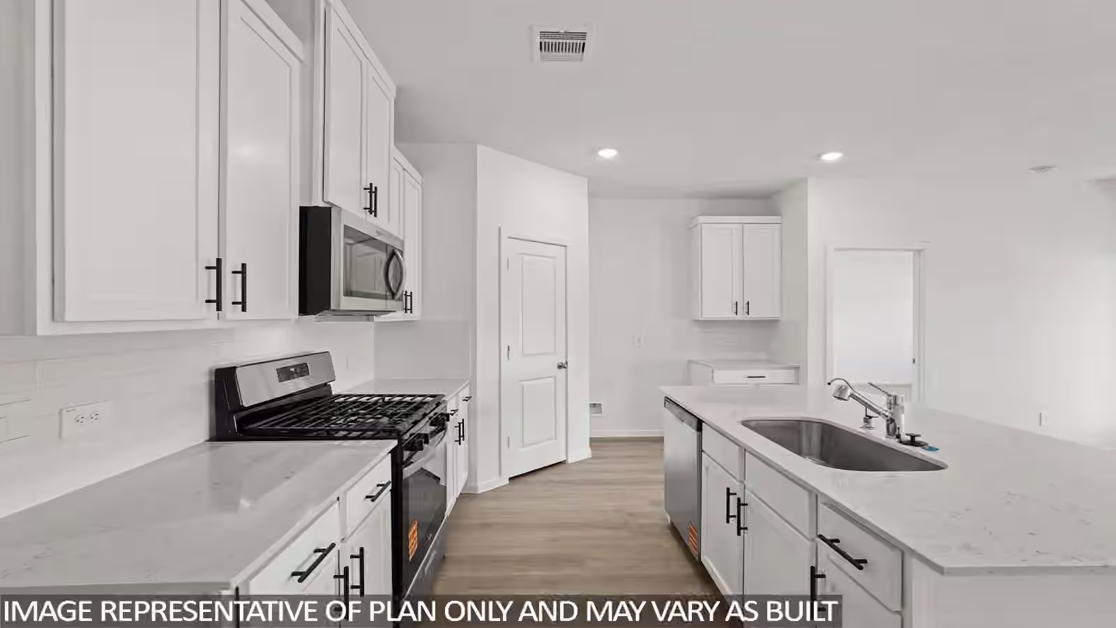 Photo 3 of 16824 Country Roots Avenue, Conroe, TX