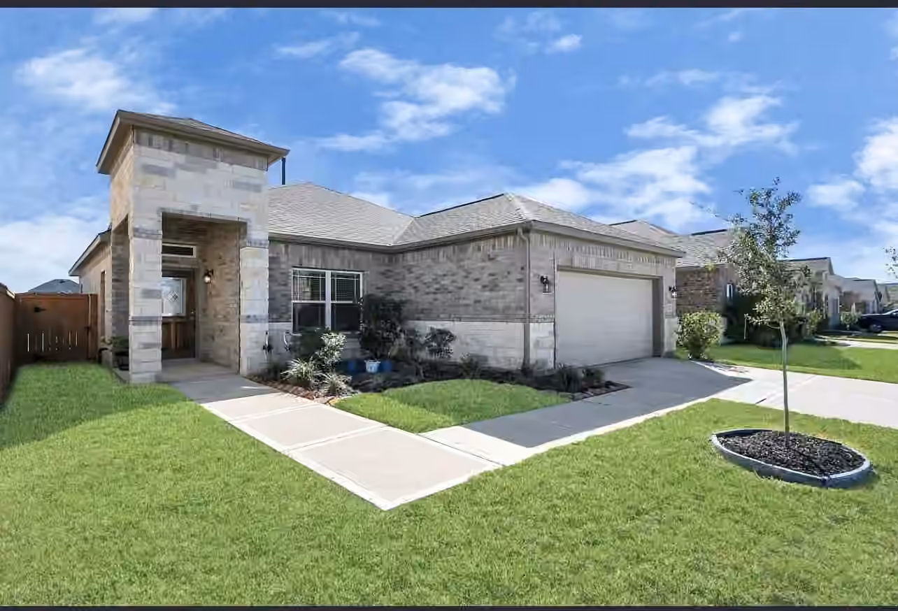 Photo of 19834 Capri Shores Lane, Hockley, TX