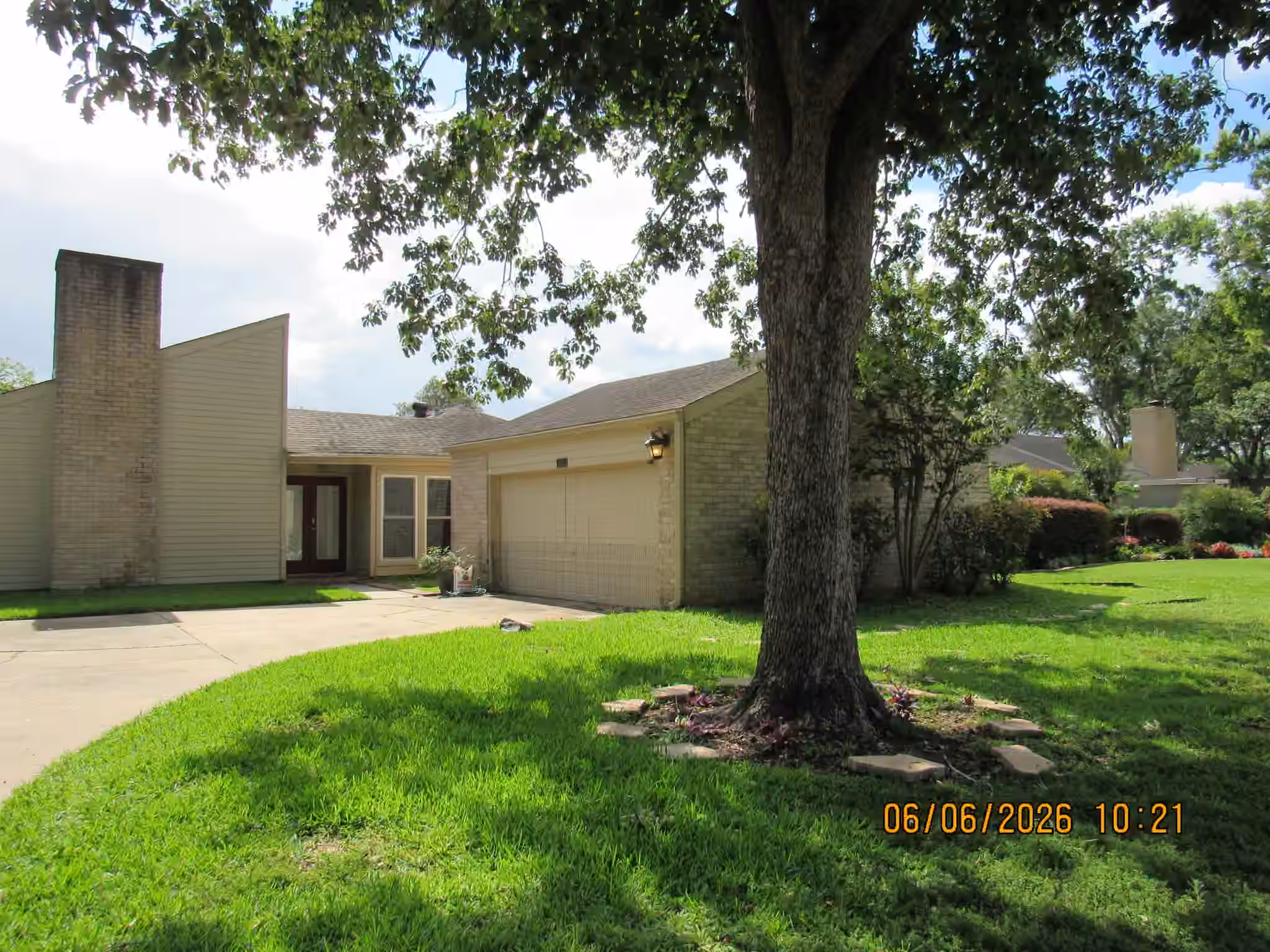 Photo 2 of 4522 Cloudmount Drive, Houston, TX