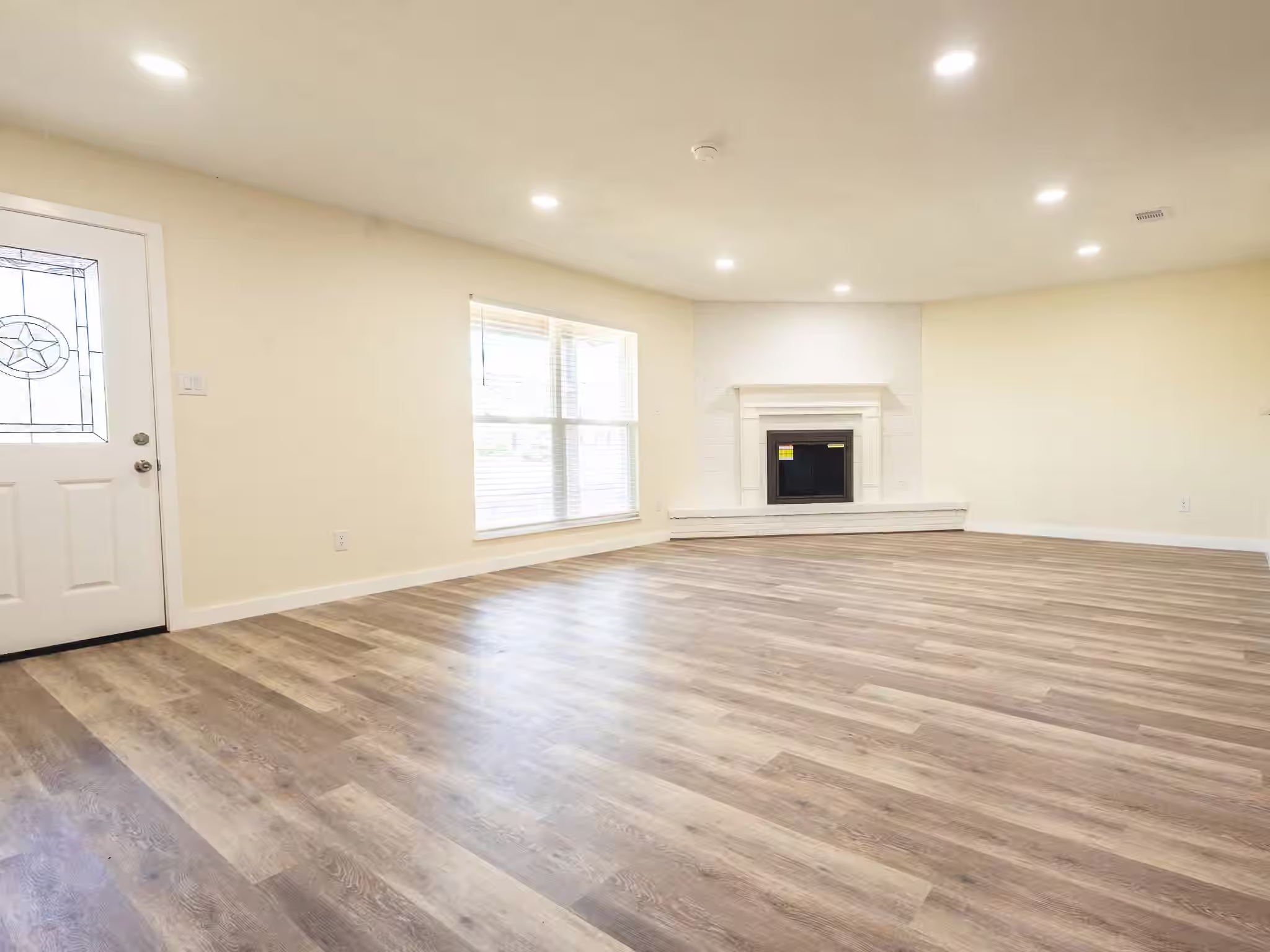 Photo 5 of 4501 Areca Drive, Bay City, TX