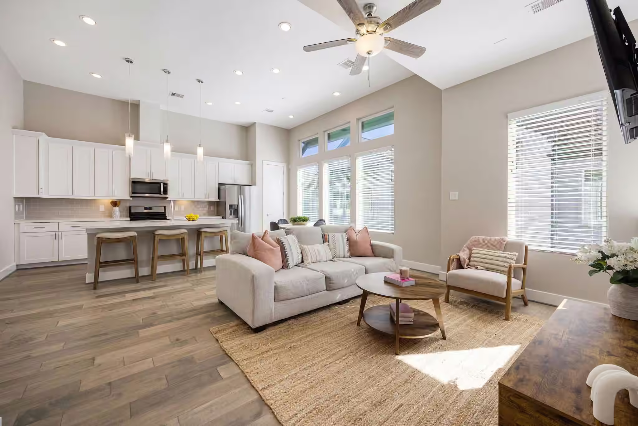 Photo 2 of 4450 W Tidwell Road I, Houston, TX