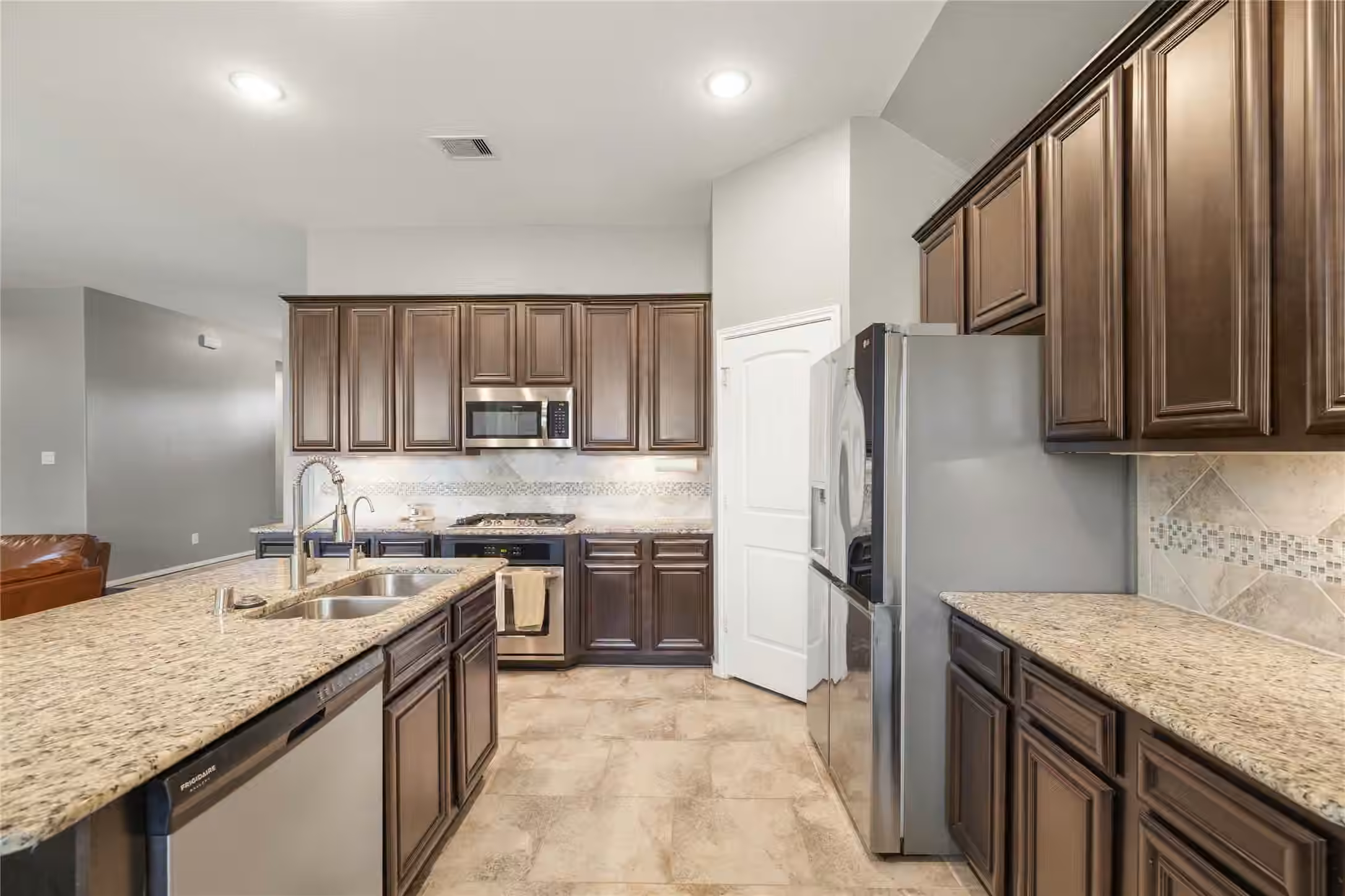 Photo 7 of 1514 Holly Chase Court, Conroe, TX