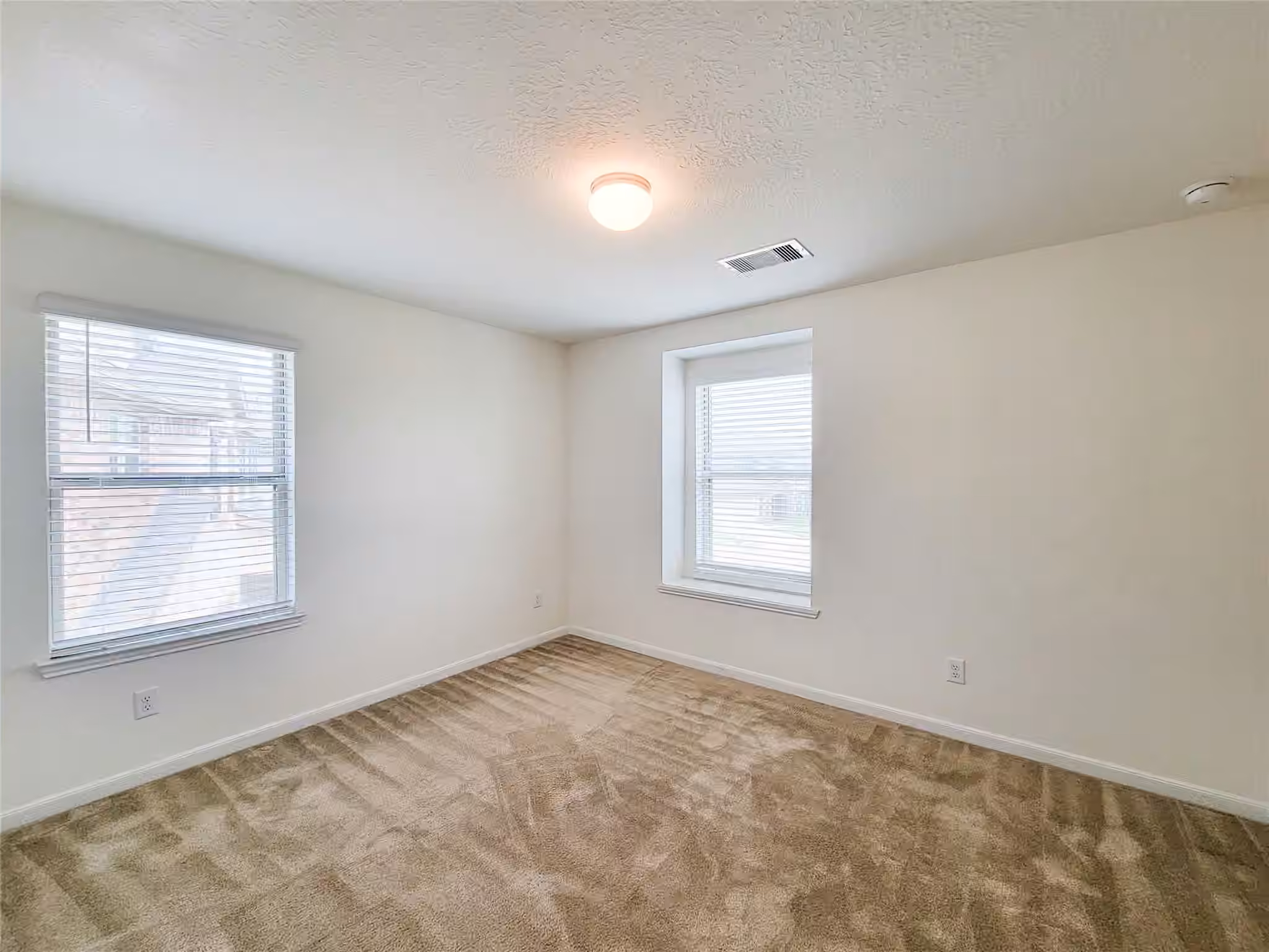 Photo 7 of 14108 Wedgewood Lakes Court, Pearland, TX