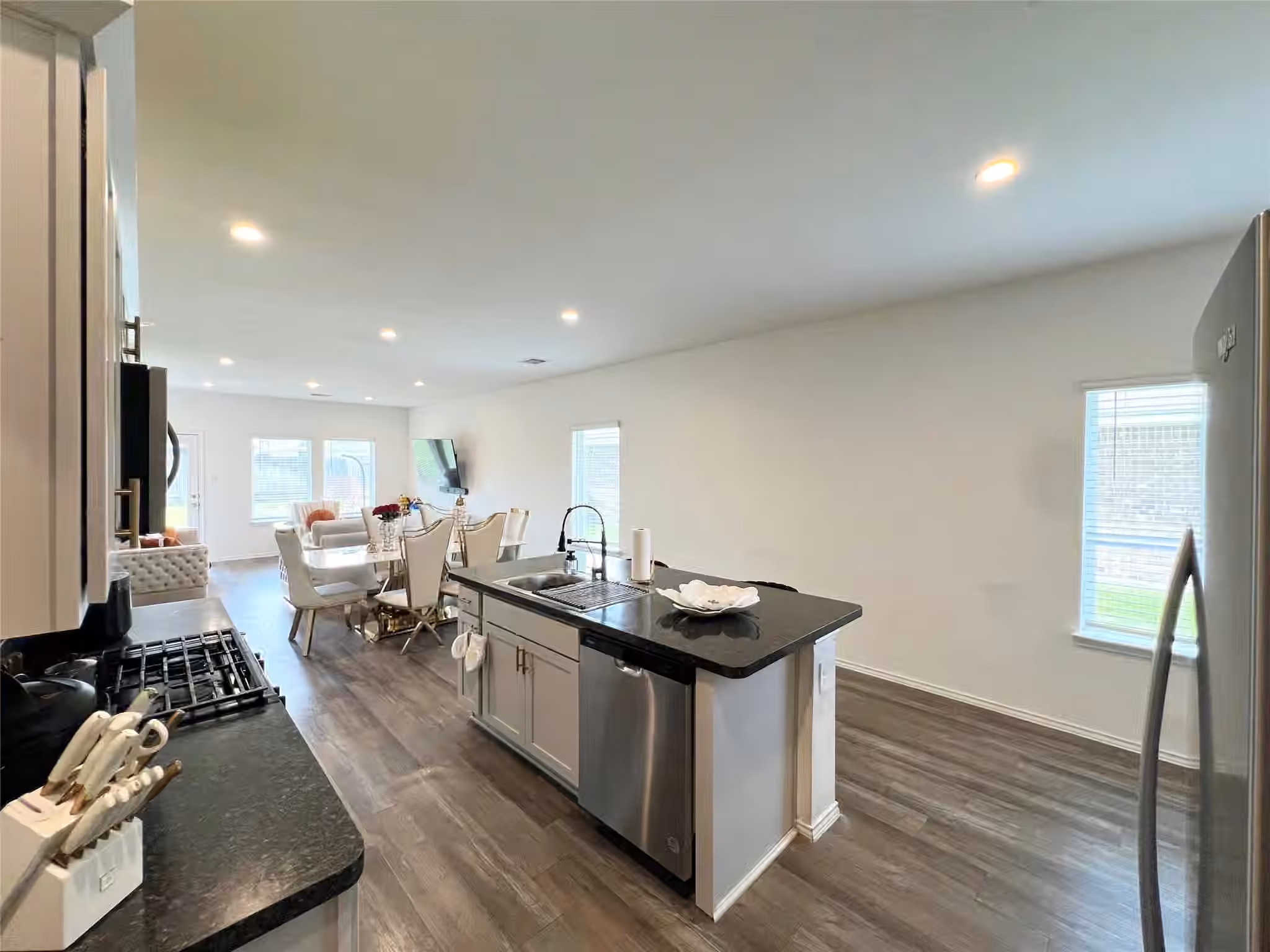 Photo 5 of 5226 Castlebury Meadows Drive, Spring, TX