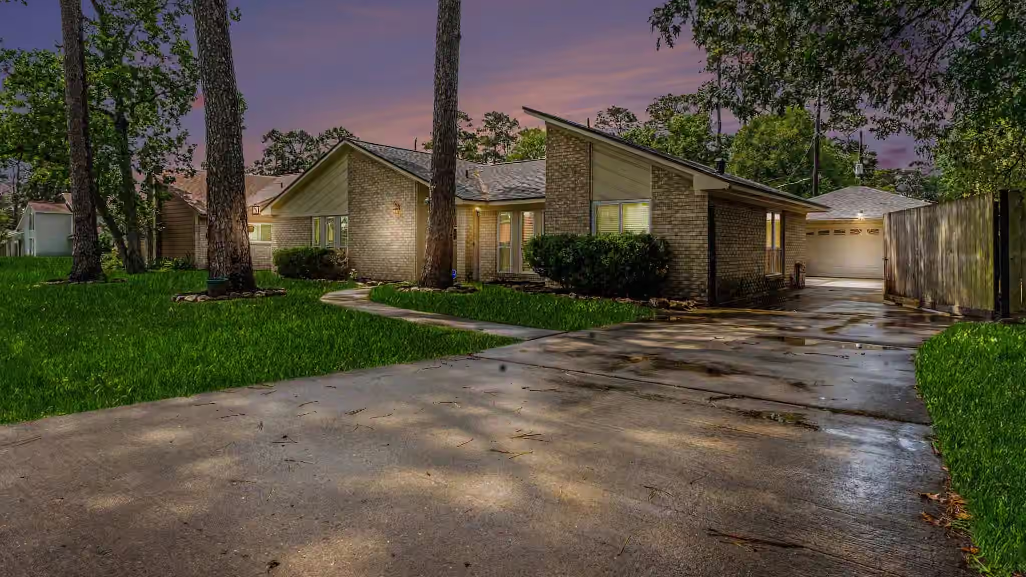 Photo of 9907 Pinehurst Street, Baytown, TX