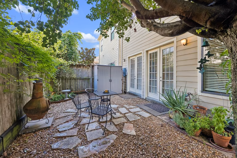 Photo 5 of 1514 Campbell Road B, Houston, TX
