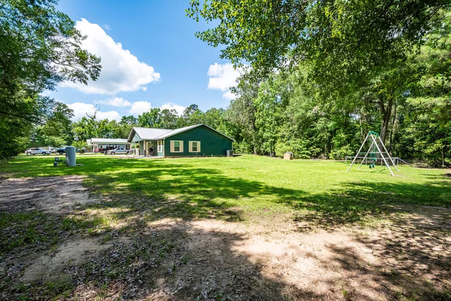 Photo of 55 County Road 2287, Cleveland, TX