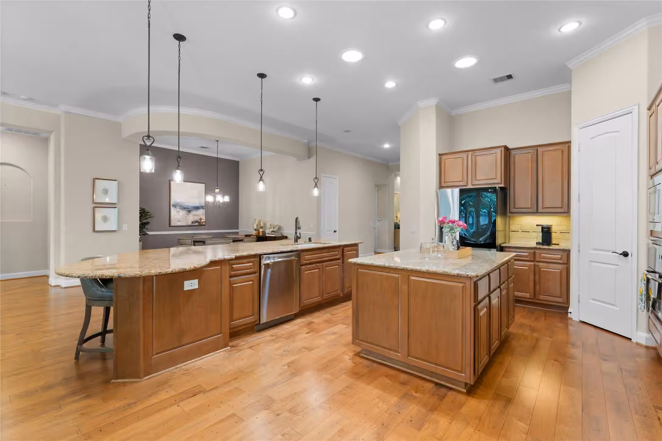 Photo 4 of 7 Brakendale Place, The Woodlands, TX