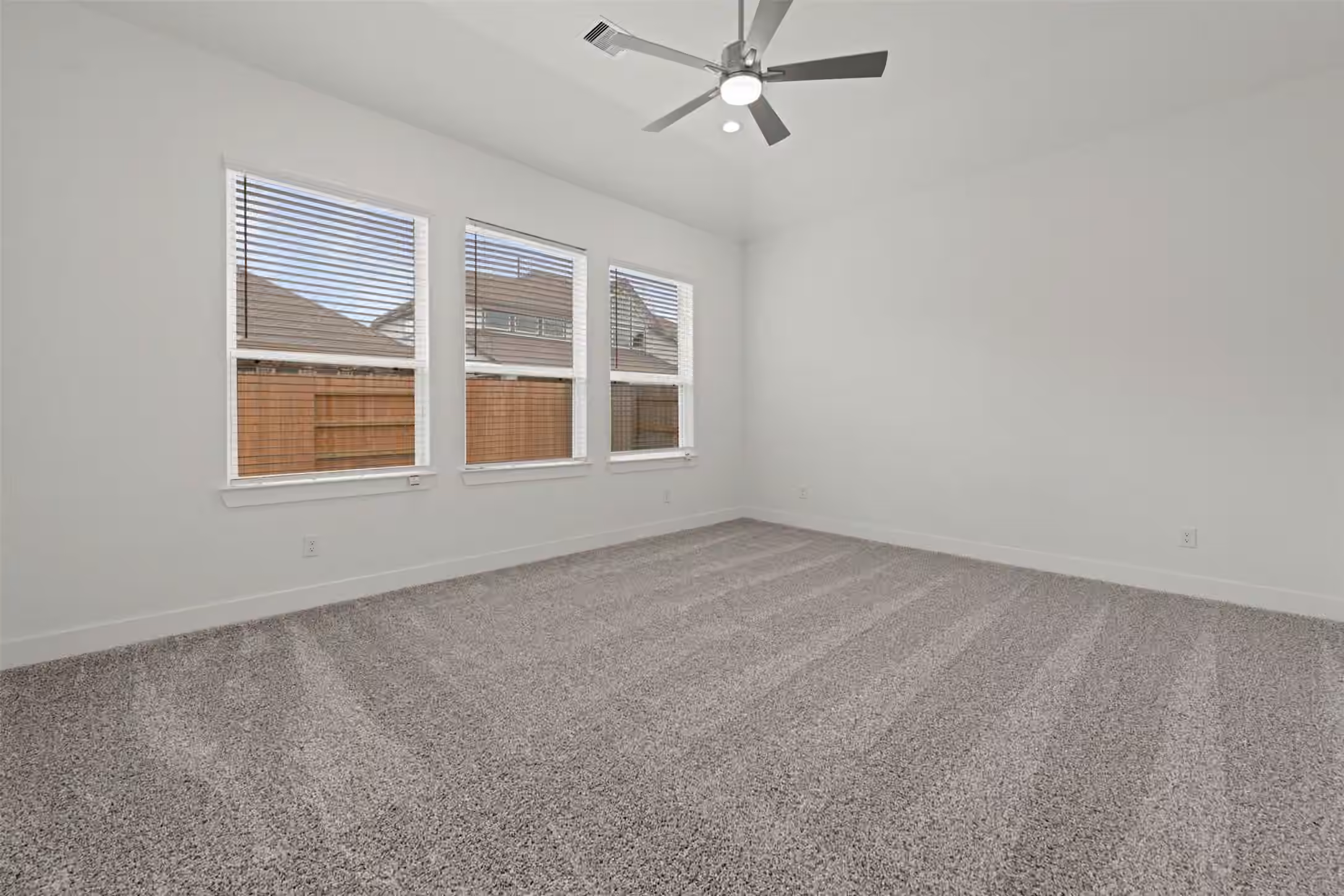 Photo 7 of 13095 Whitewater Way, Conroe, TX
