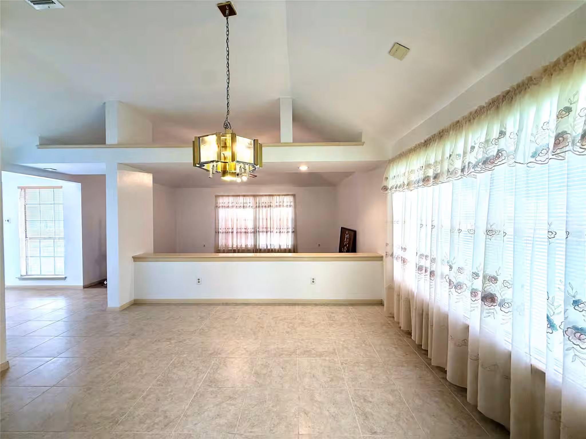 Photo 4 of 16210 Canario Drive, Houston, TX