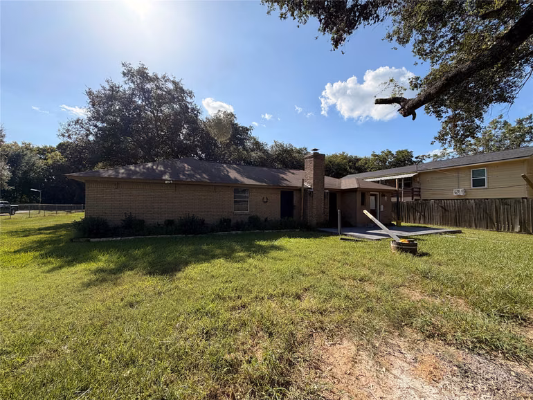 Photo 3 of 3103 Pennsylvania Road, Fresno, TX