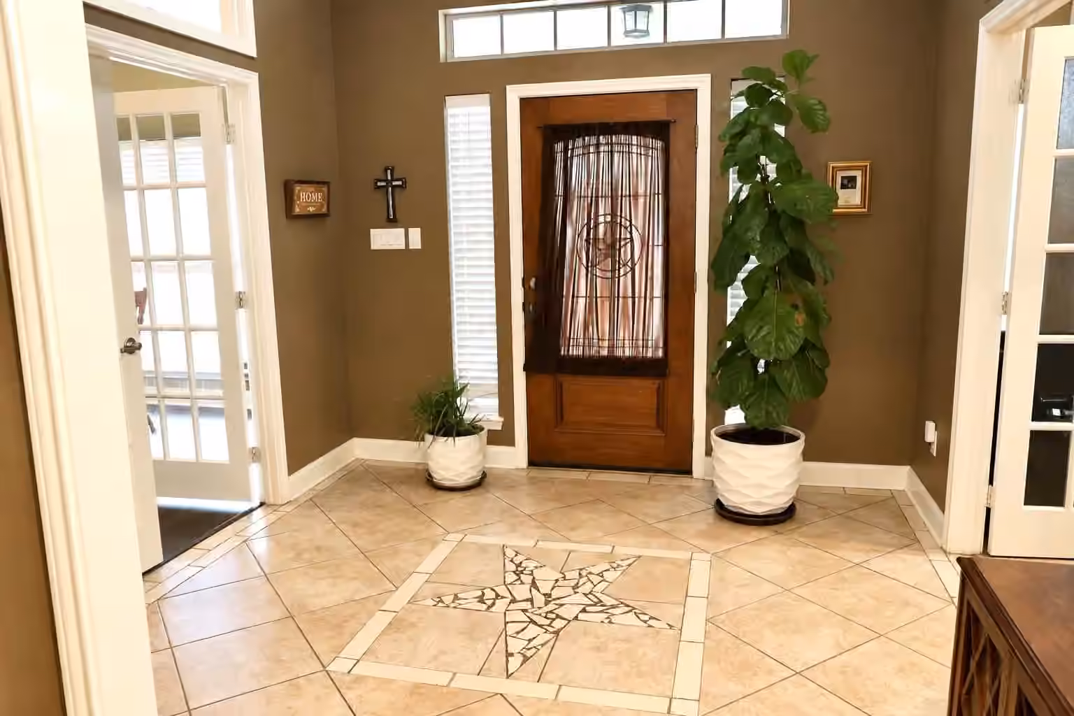 Photo 3 of 307 Standing Oaks Lane, Sealy, TX