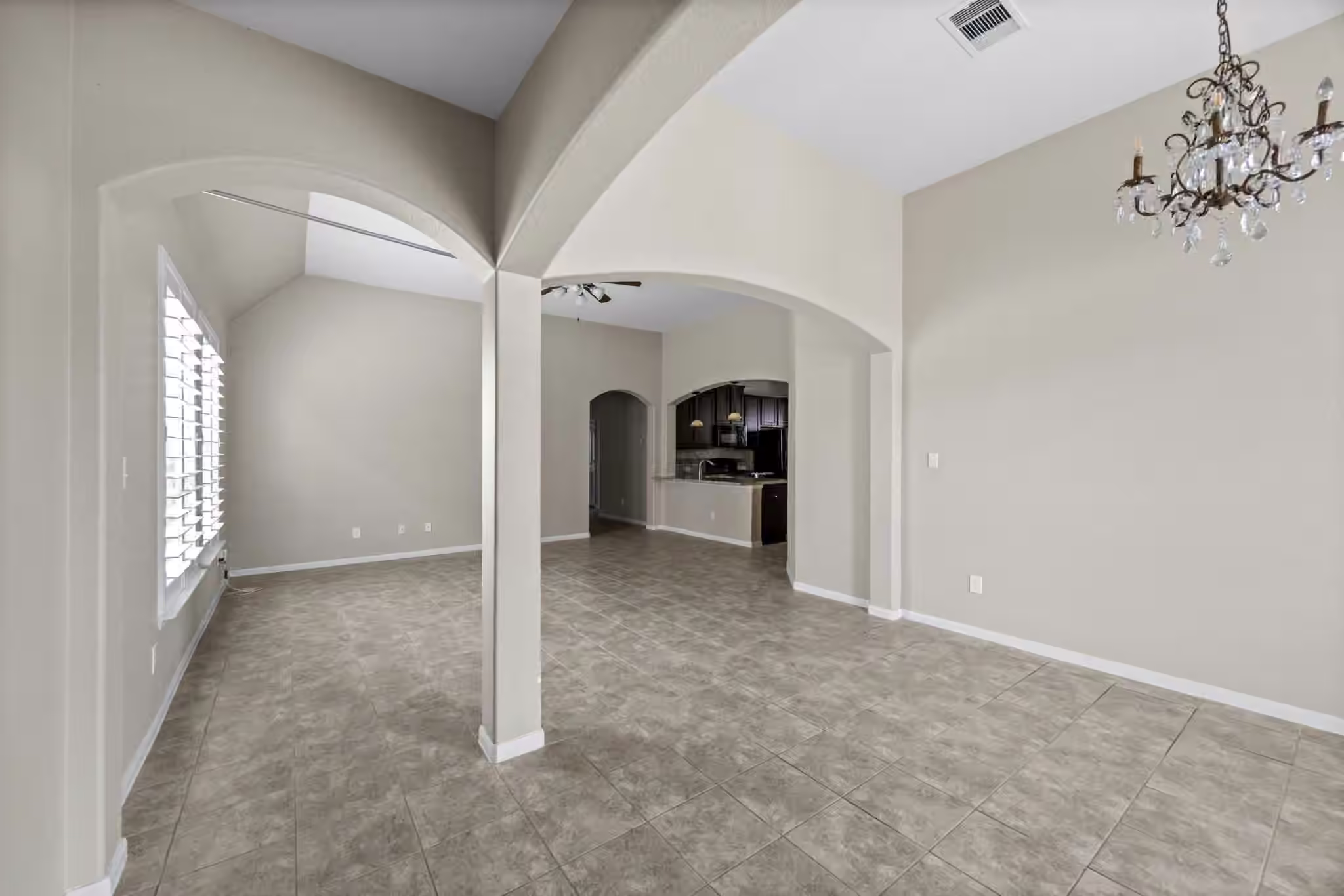 Photo 4 of 23831 Villa Lisa Drive, Richmond, TX