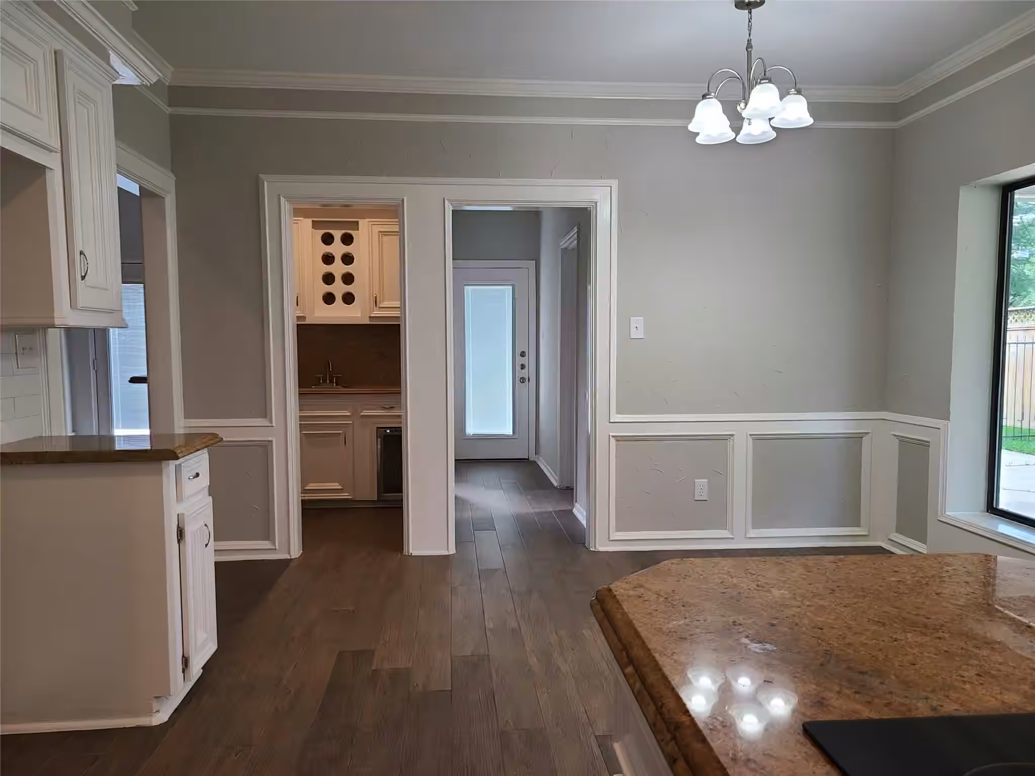 Photo 5 of 6111 Hampton Way Court, Spring, TX
