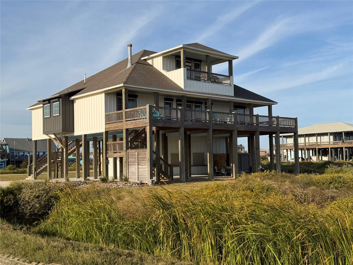 Photo of 715 Magnolia Lane, Port Bolivar, TX 77650
