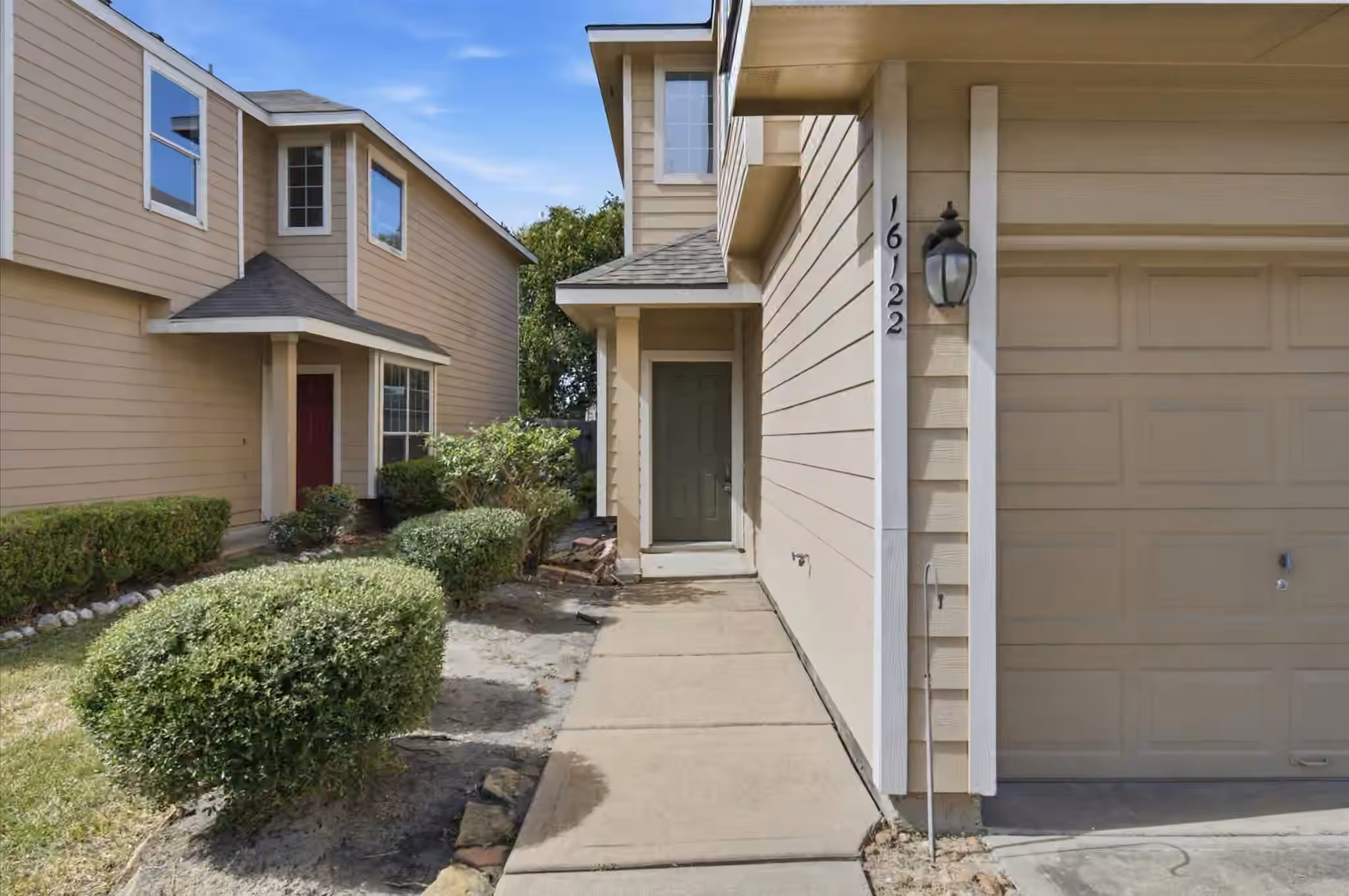 Photo 3 of 16122 Sandy Path Lane, Houston, TX