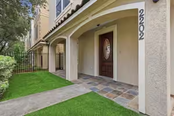 Photo 6 of 2202 Colorado Street, Houston, TX