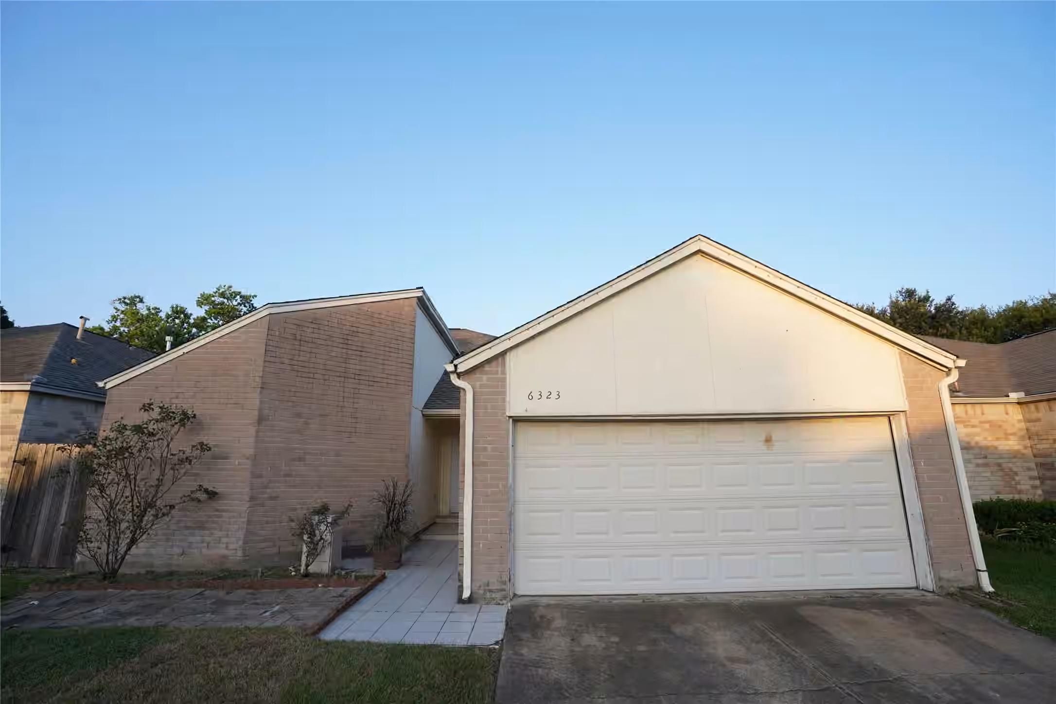 Photo of 6323 Gladewell Drive, Houston, TX 77072