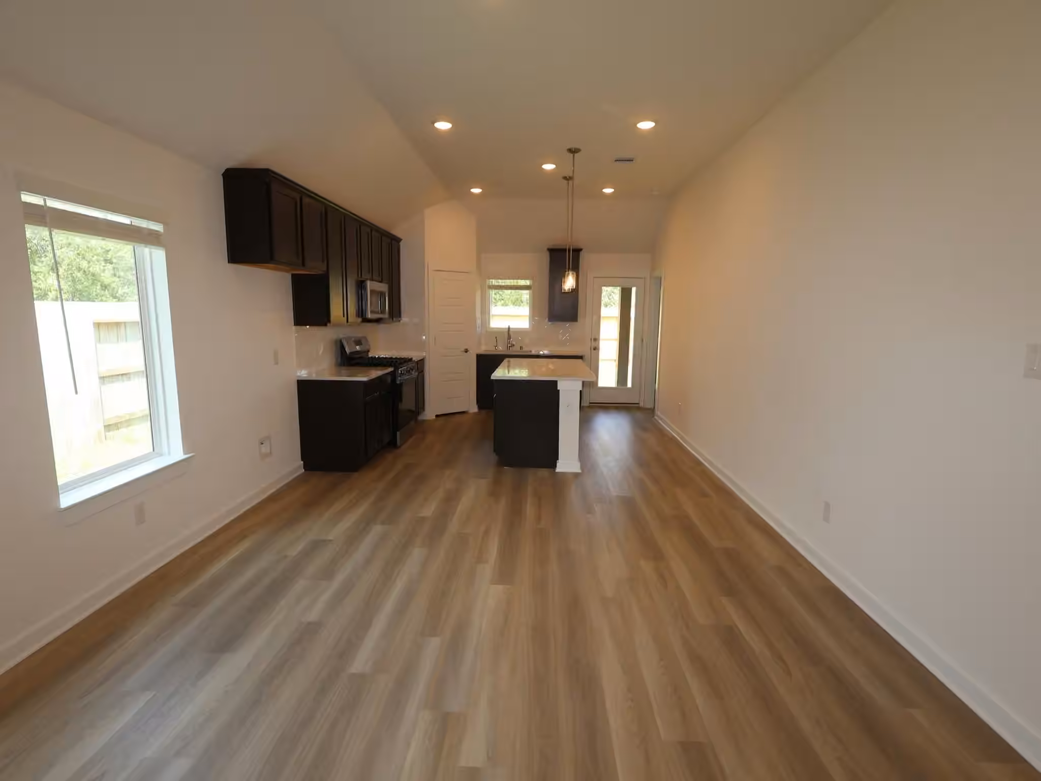 Photo 5 of 1313 Blue Moon Lane, La Marque, TX