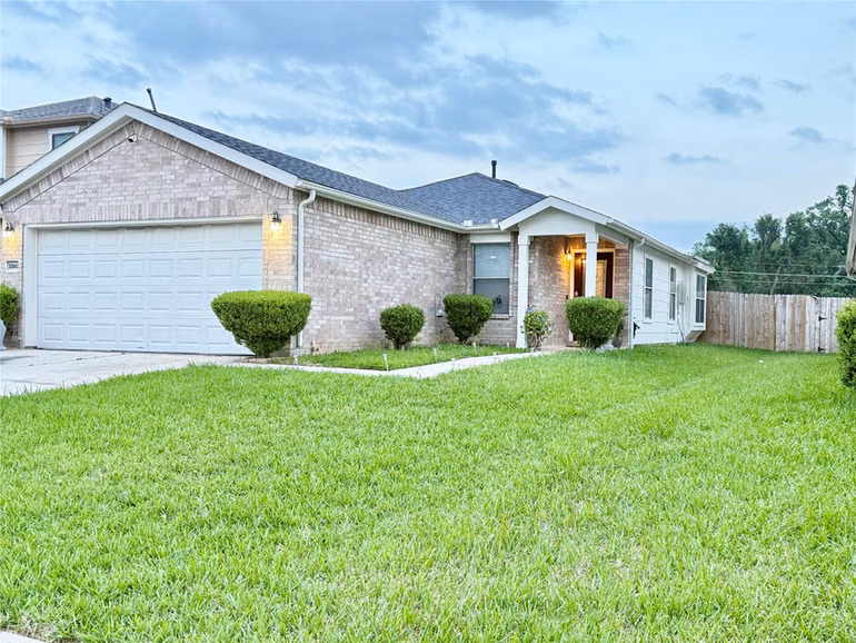 Photo of 22843 Twisting Pine Drive, Spring, TX 77373