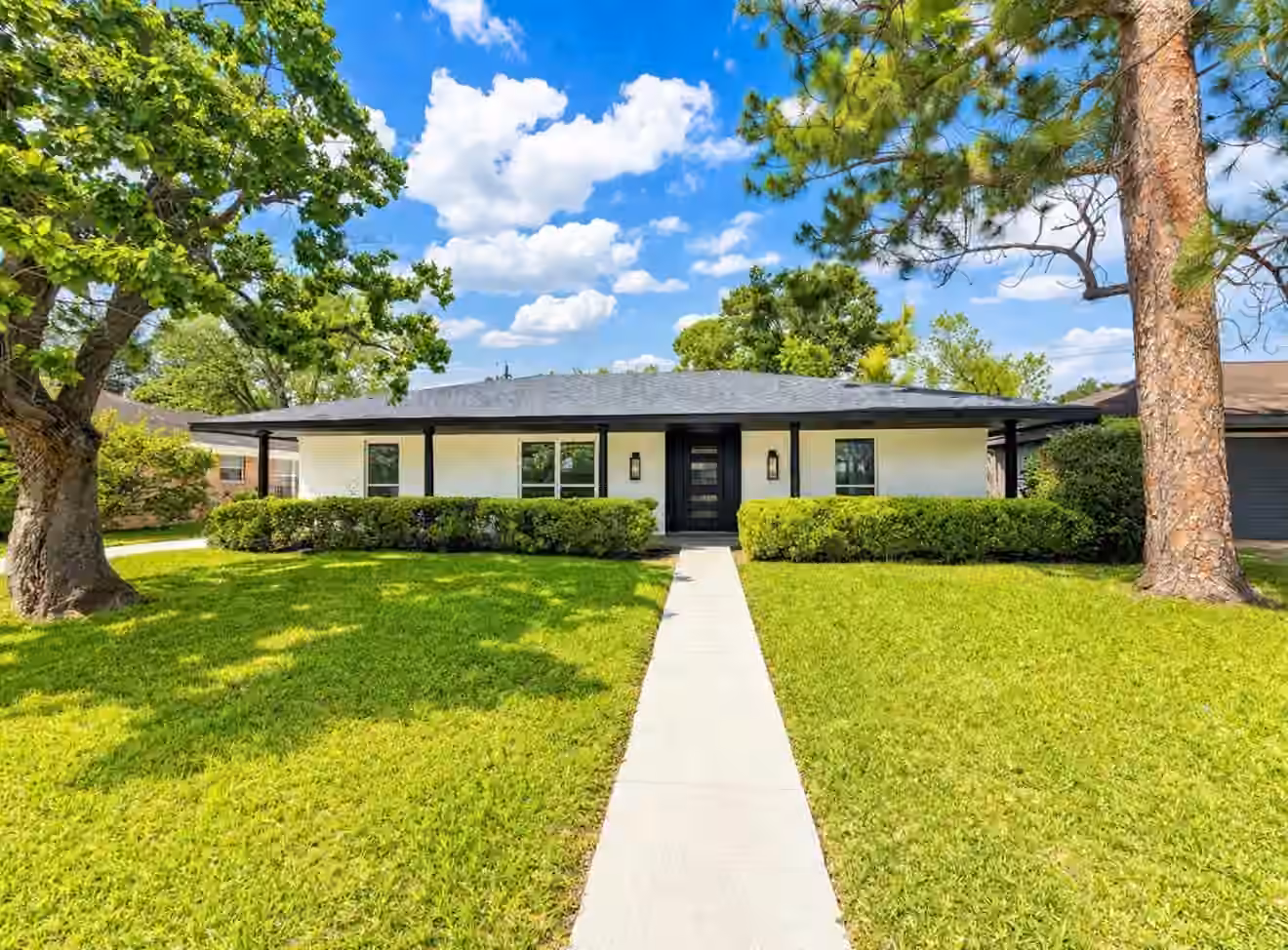 Photo 7 of 5642 Warm Springs Road, Houston, TX