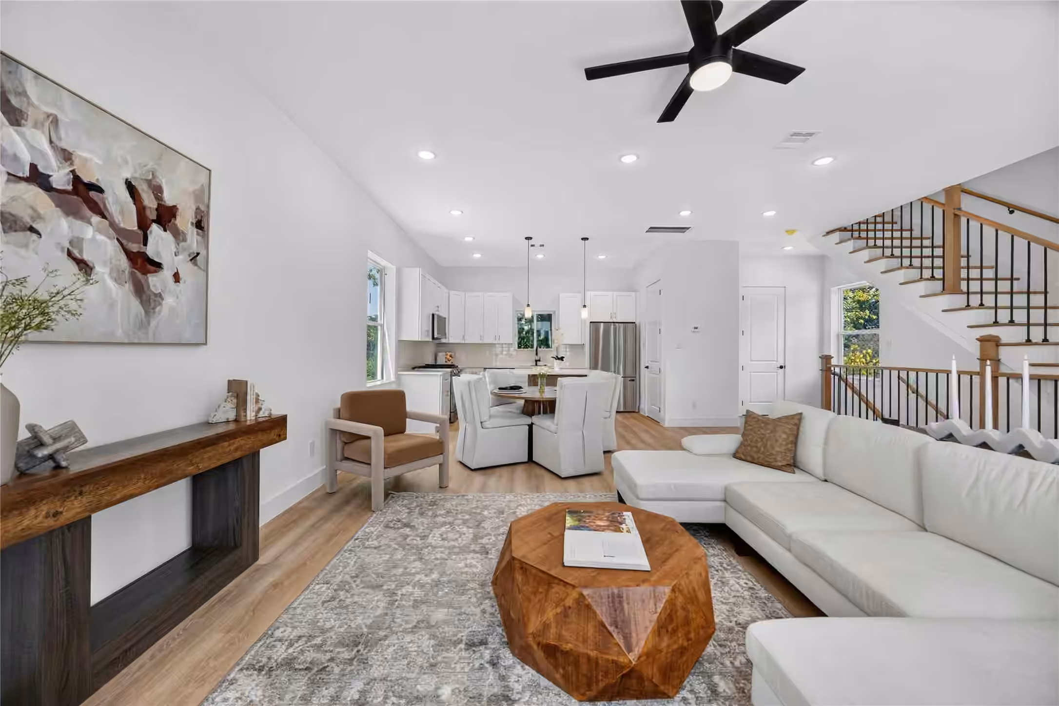 Photo 4 of 316 Walthall F, Houston, TX