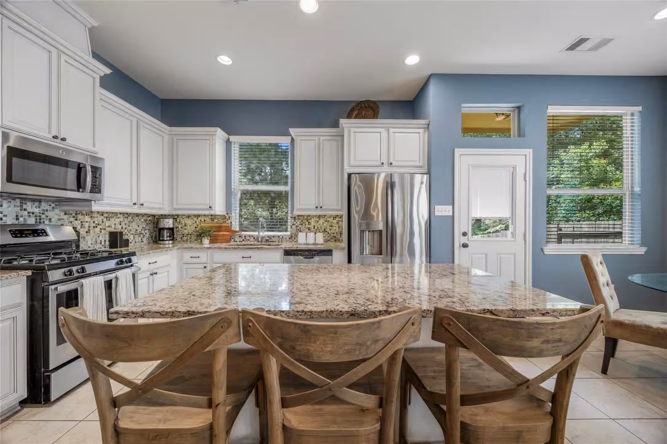 Photo 2 of 122 Cheswood Forest Drive, Montgomery, TX