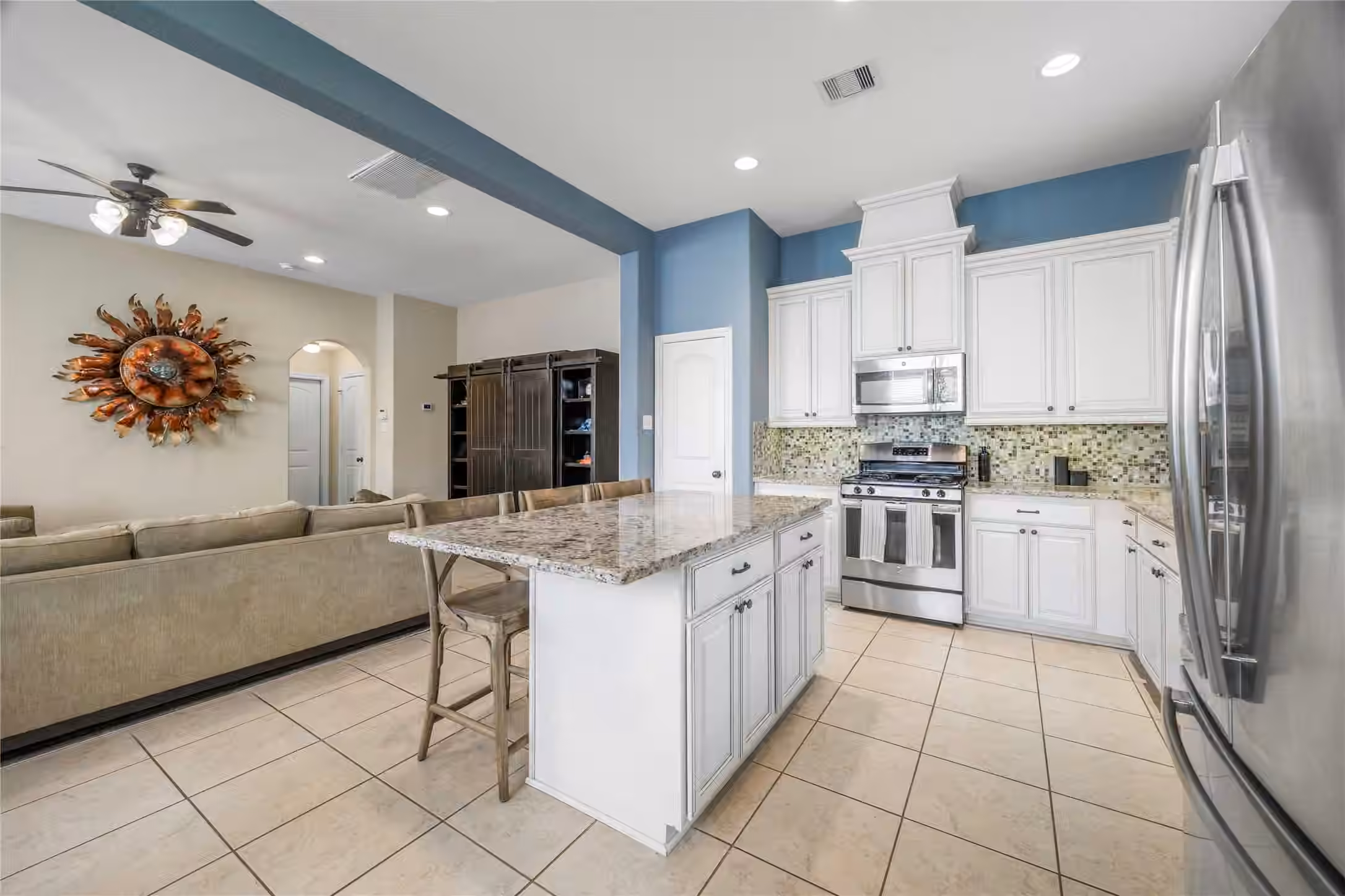 Photo 4 of 122 Cheswood Forest Drive, Montgomery, TX