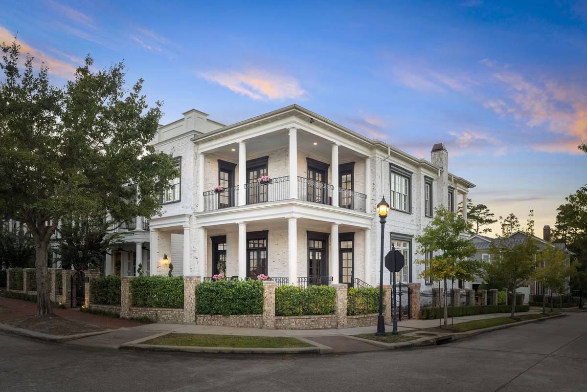 Photo of 70 North Bay Boulevard, The Woodlands, TX 77380