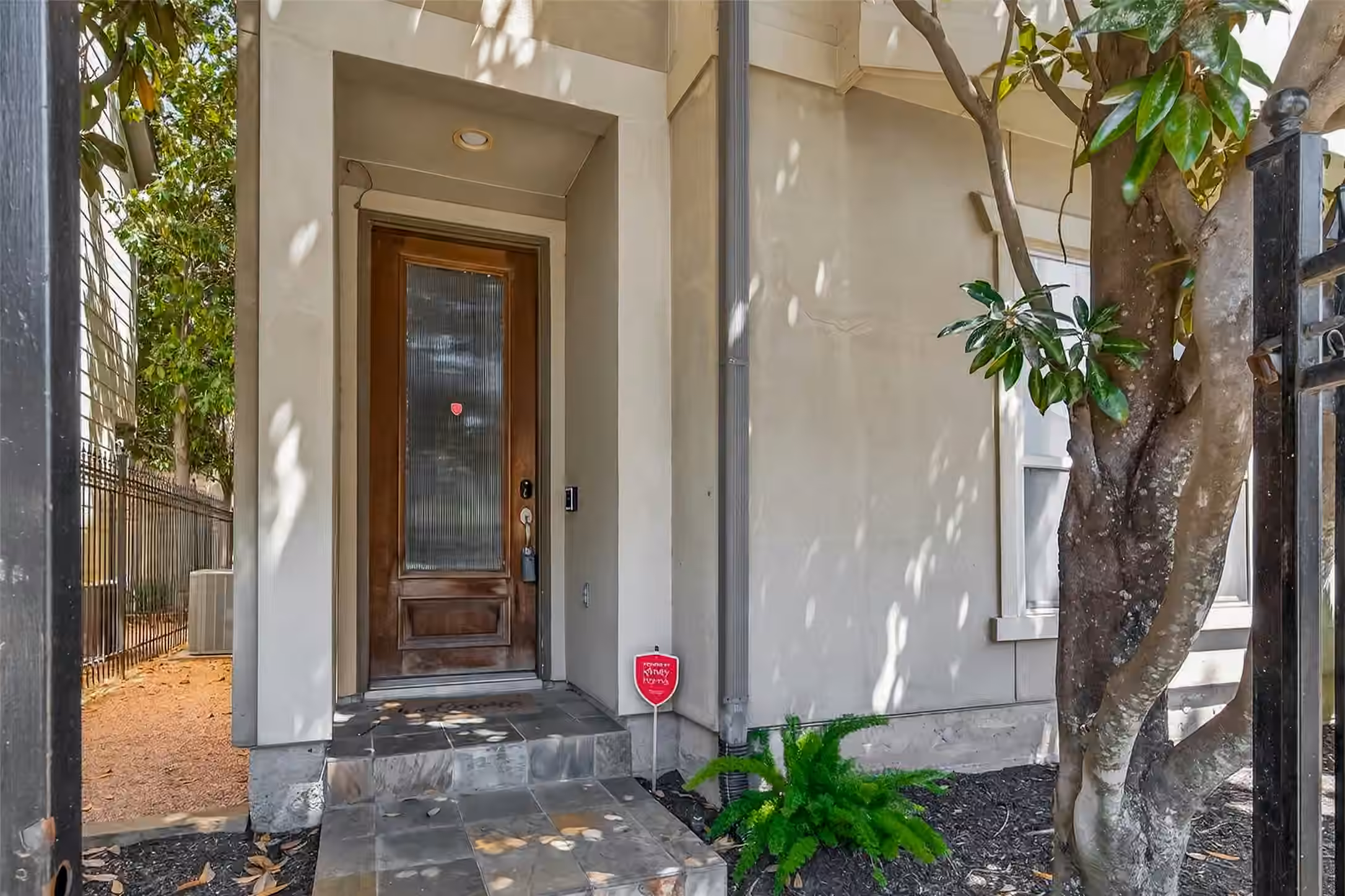 Photo 5 of 2927 Pease Street, Houston, TX