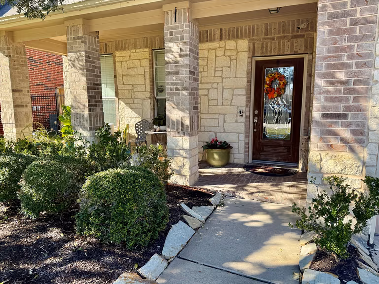 Photo 2 of 2803 Lake Villa Drive, Missouri City, TX