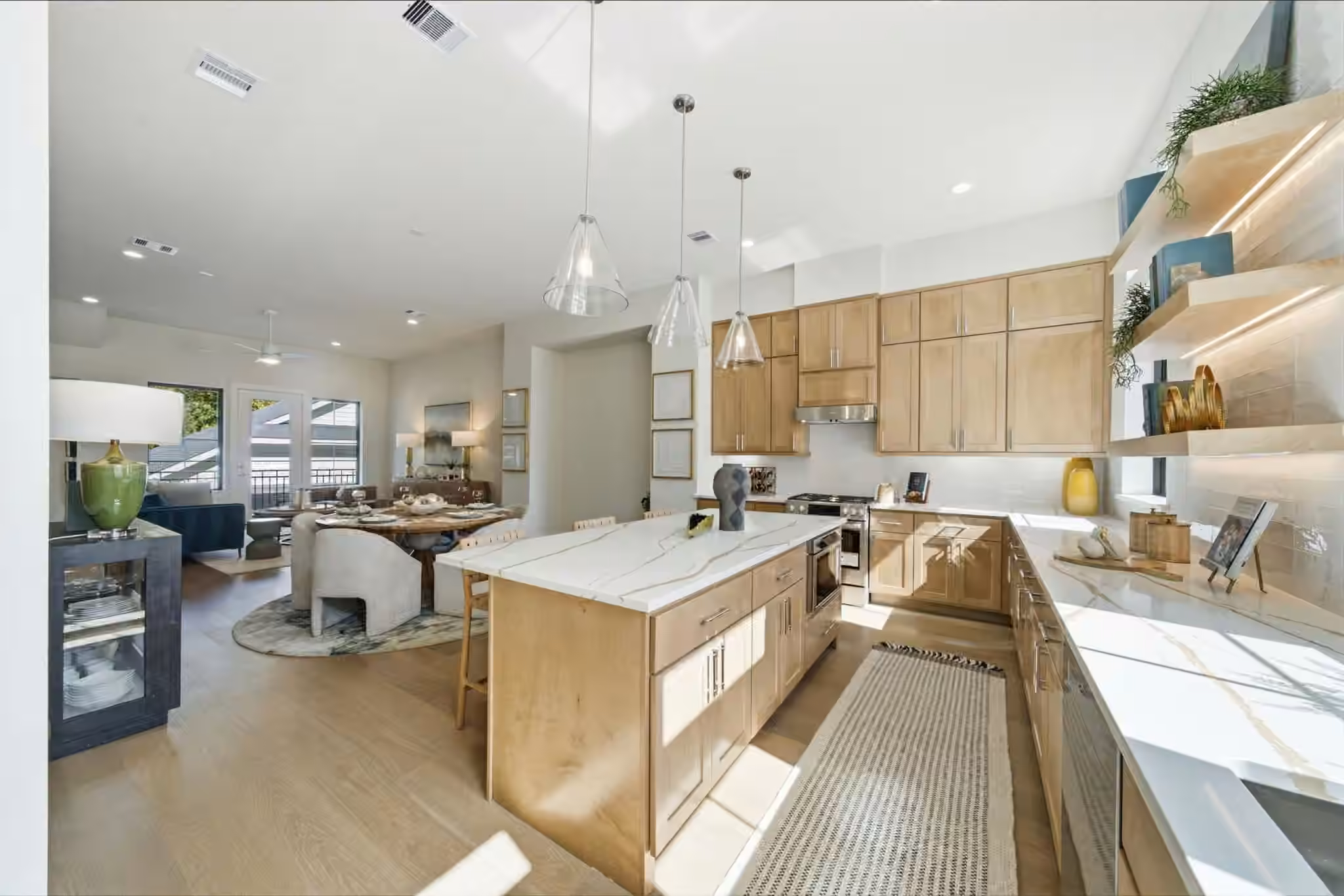Photo 3 of 1709 Bologna Lane, Houston, TX