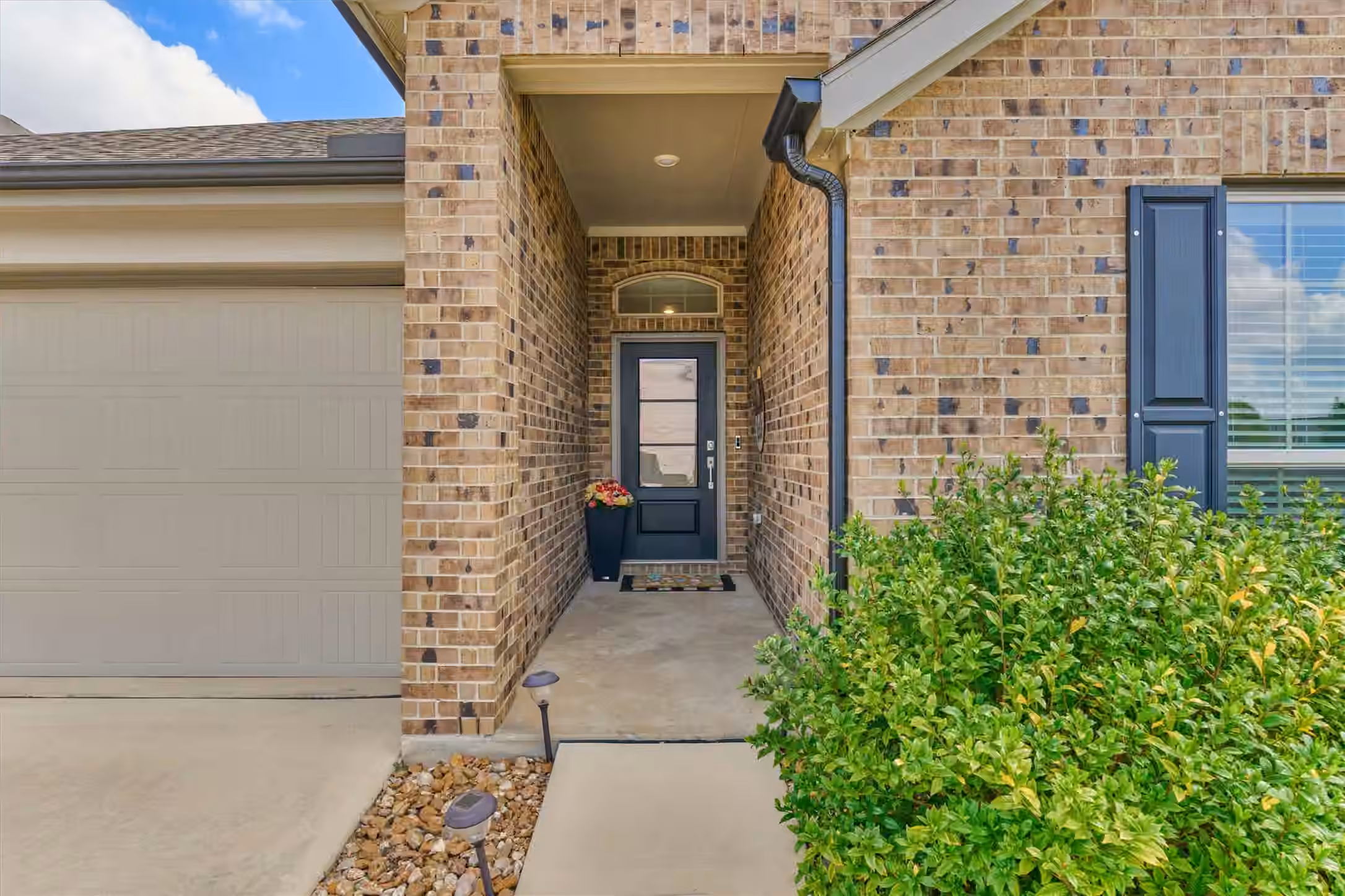 Photo 5 of 21402 Waldenburg Place, Tomball, TX