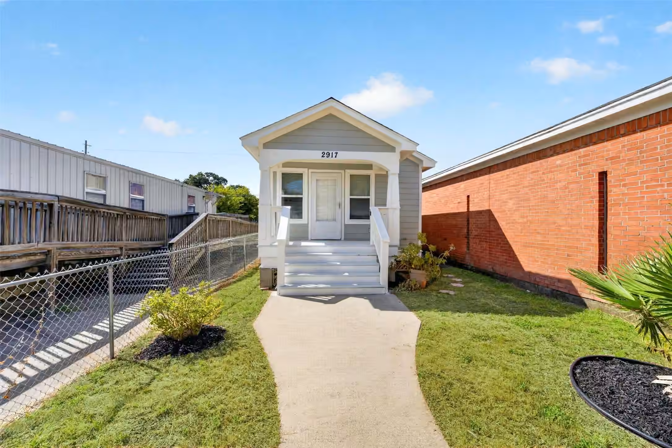 Photo 2 of 2917 Avenue M, Galveston, TX