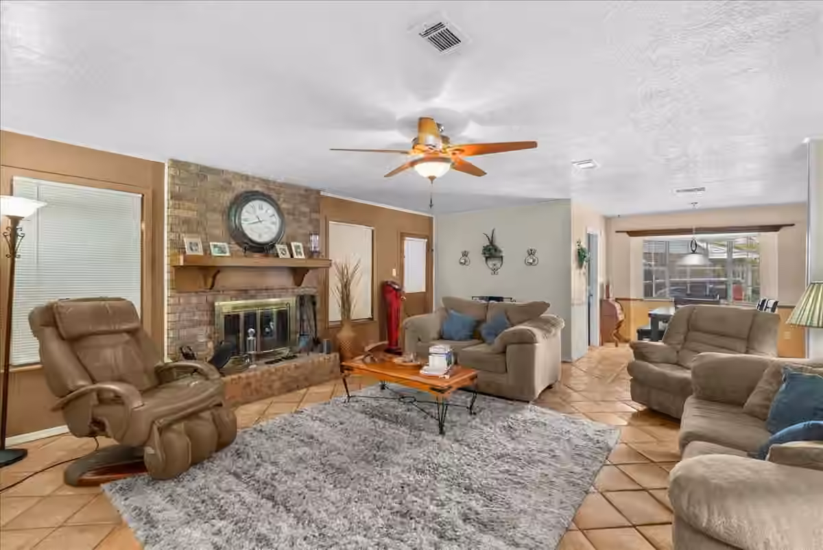 Photo 4 of 12615 Old River Drive, Mont Belvieu, TX