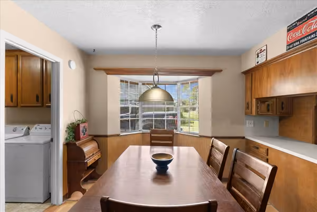 Photo 7 of 12615 Old River Drive, Mont Belvieu, TX