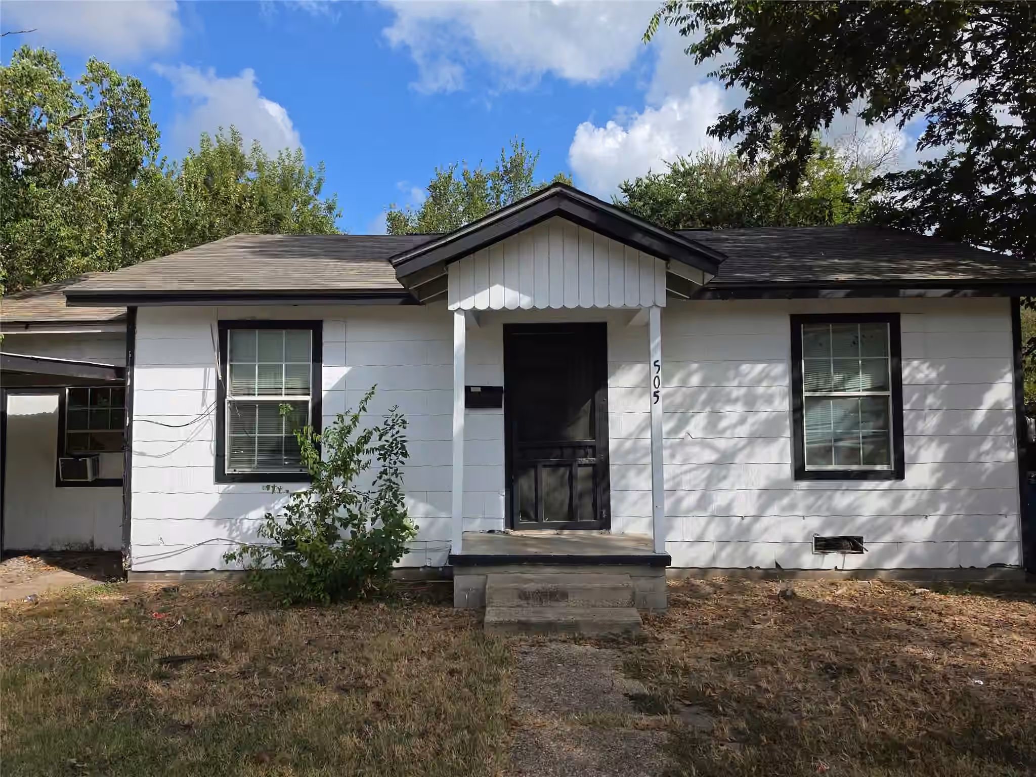 Photo of 505 Teague Street, Navasota, TX 77868
