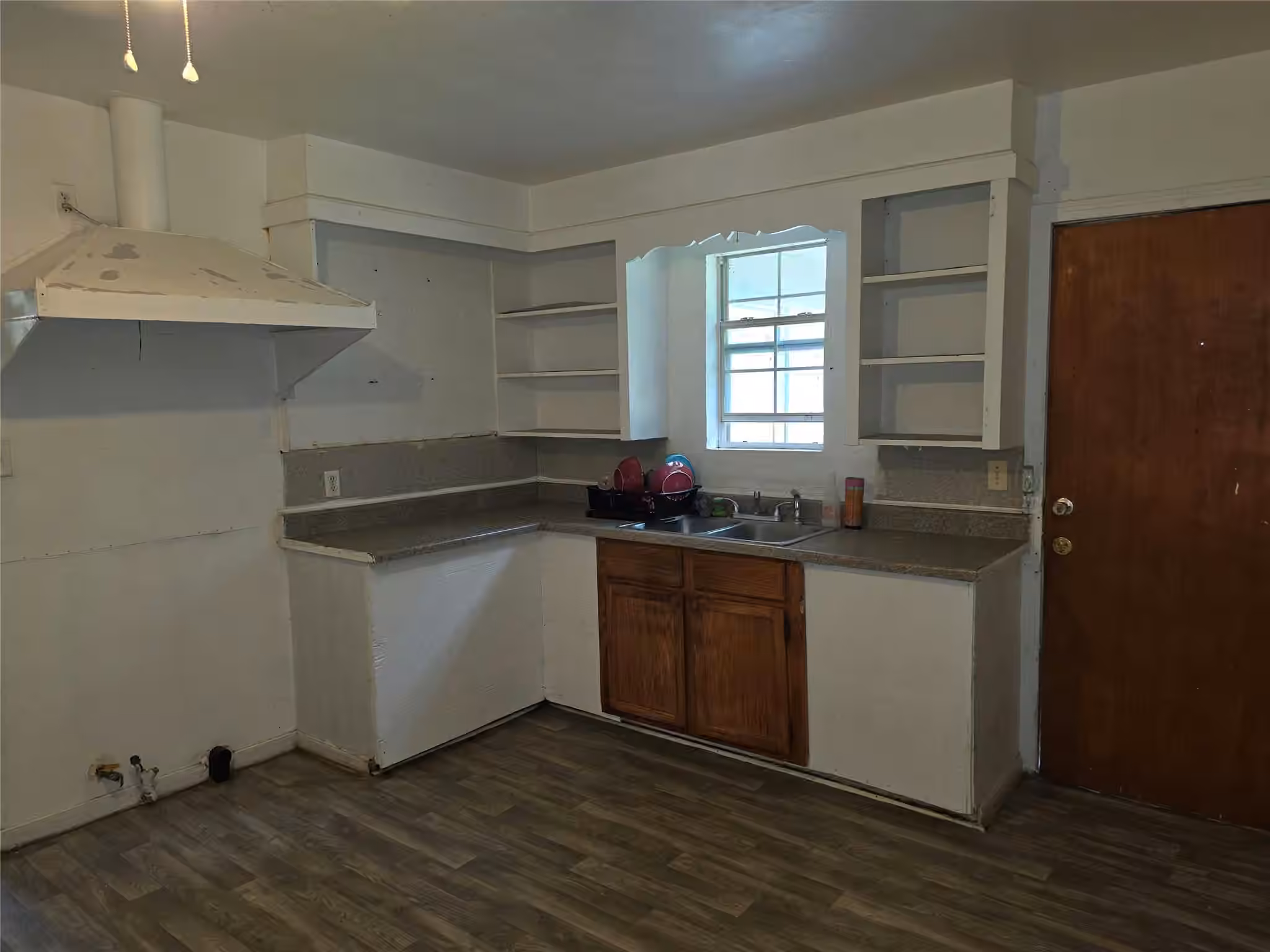 Photo 4 of 505 Teague Street, Navasota, TX