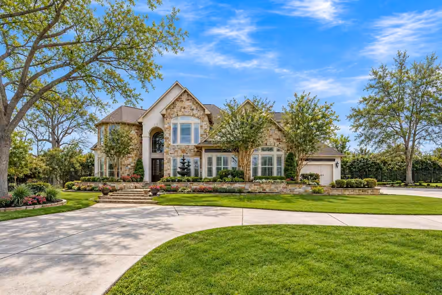 Photo 4 of 50 Lake Estates Drive, Montgomery, TX