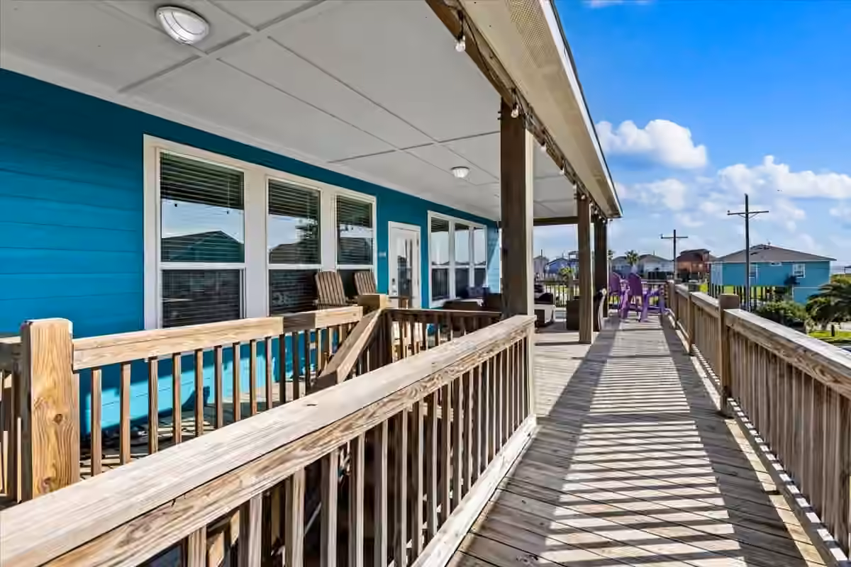 Photo 7 of 940 Driftwood Drive, Crystal Beach, TX