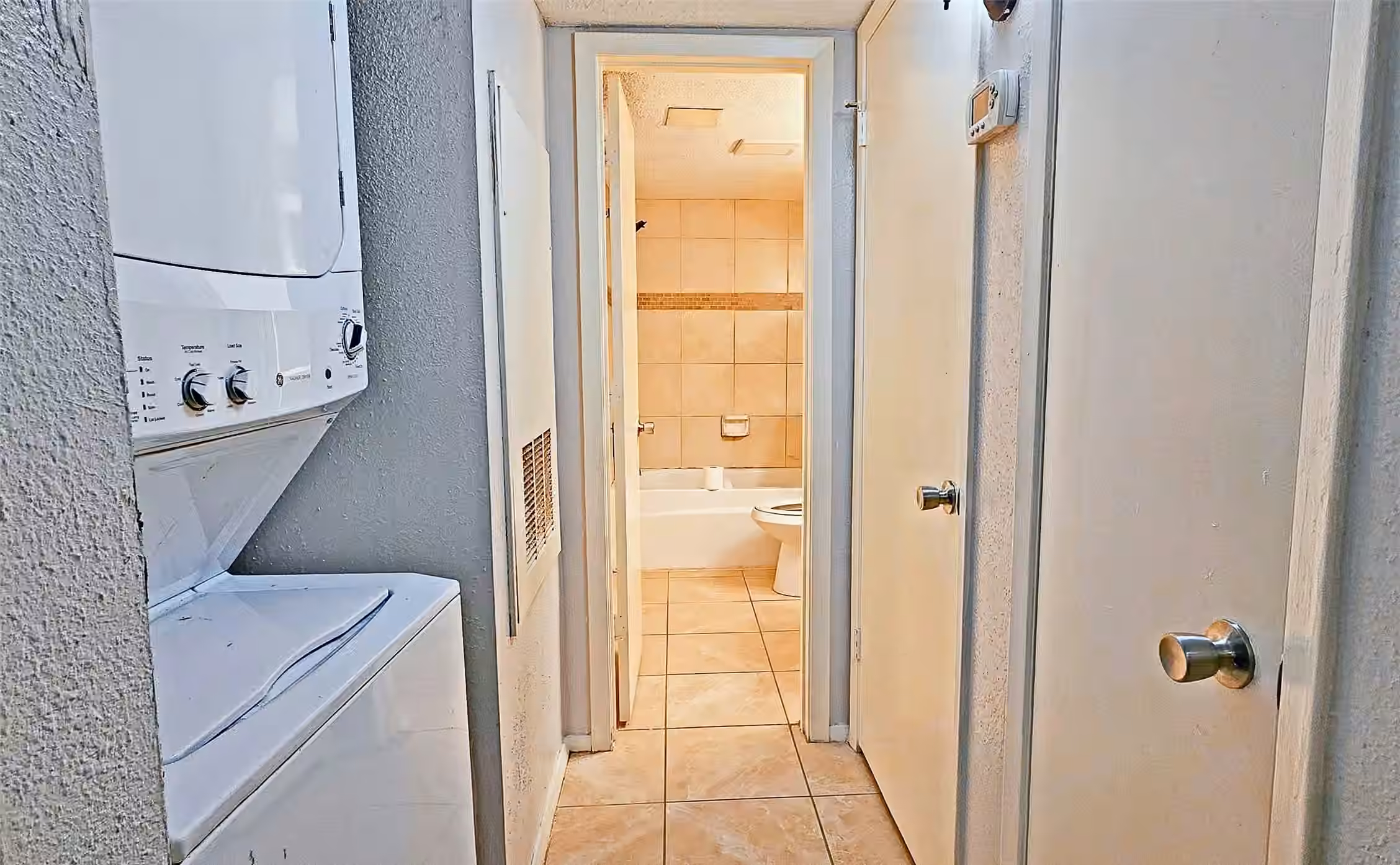 Photo 7 of 12212 Coppertree Lane 122, Houston, TX