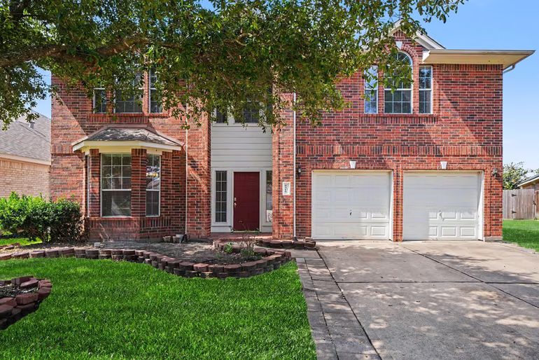 Photo 2 of 9315 Dewmont Lane, Houston, TX